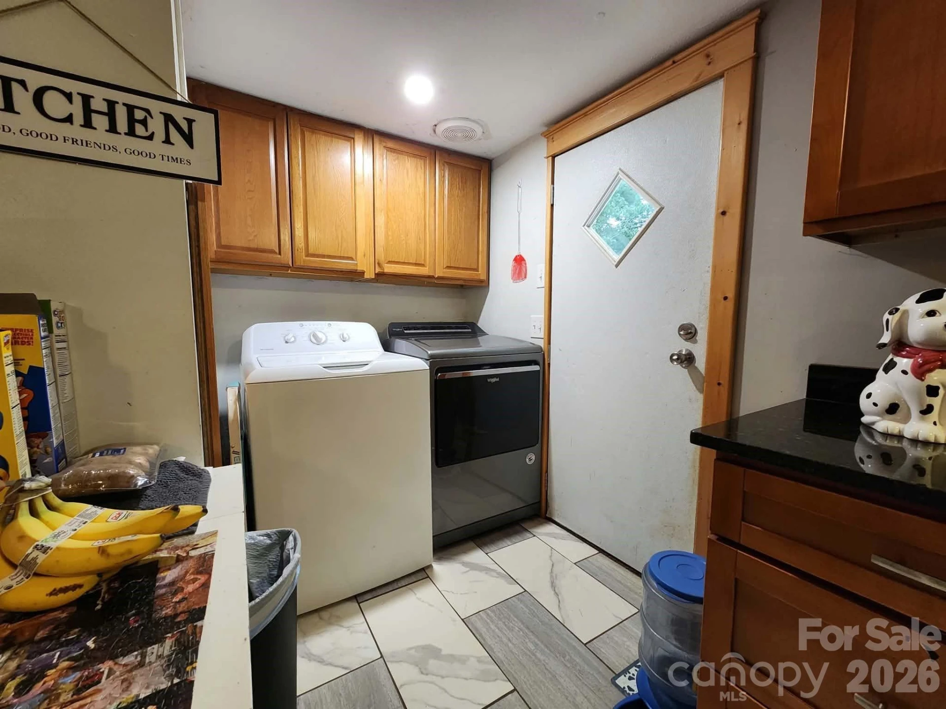 345 Hyatt Street - Photo 6