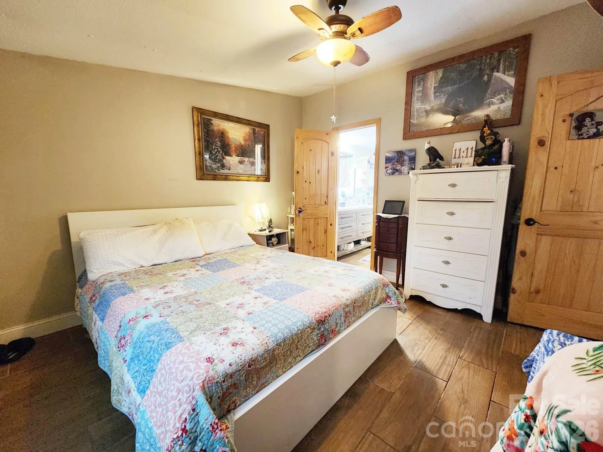 345 Hyatt Street - Photo 8