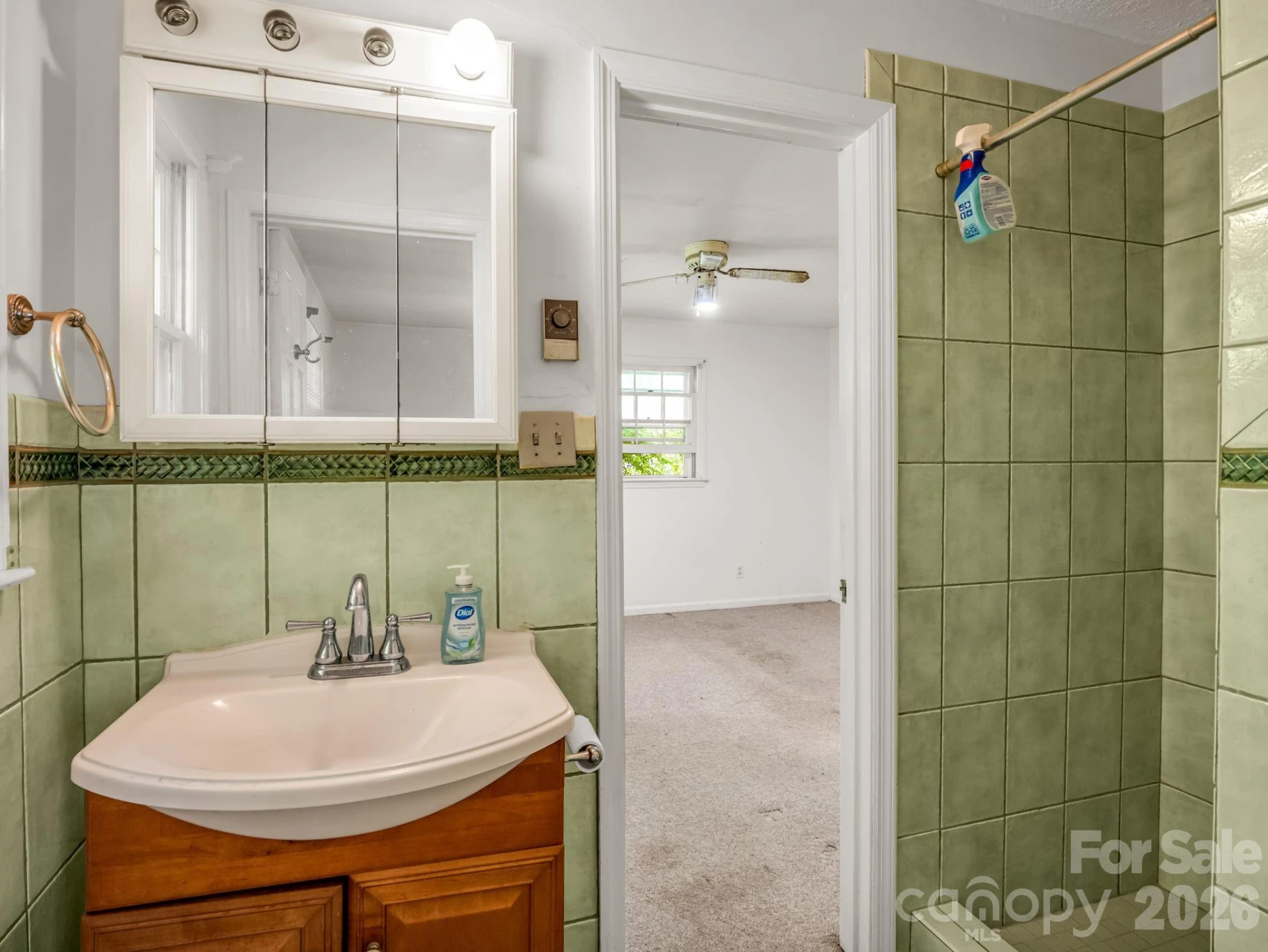 926 Toxaway Court - Photo 16