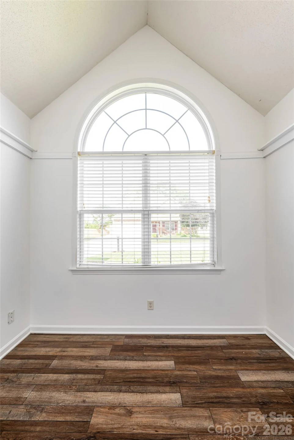 89 Woodfern Road - Photo 8