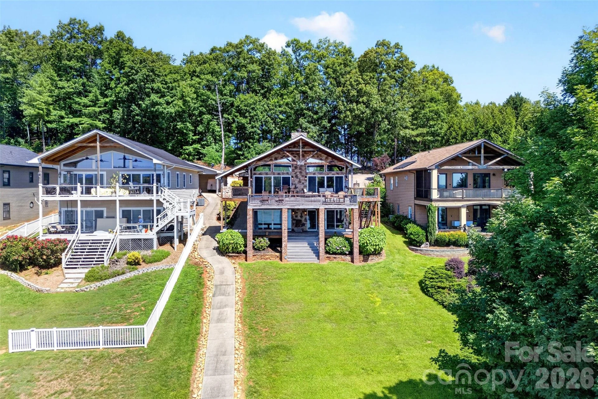 831 Lake Club Drive - Photo 2