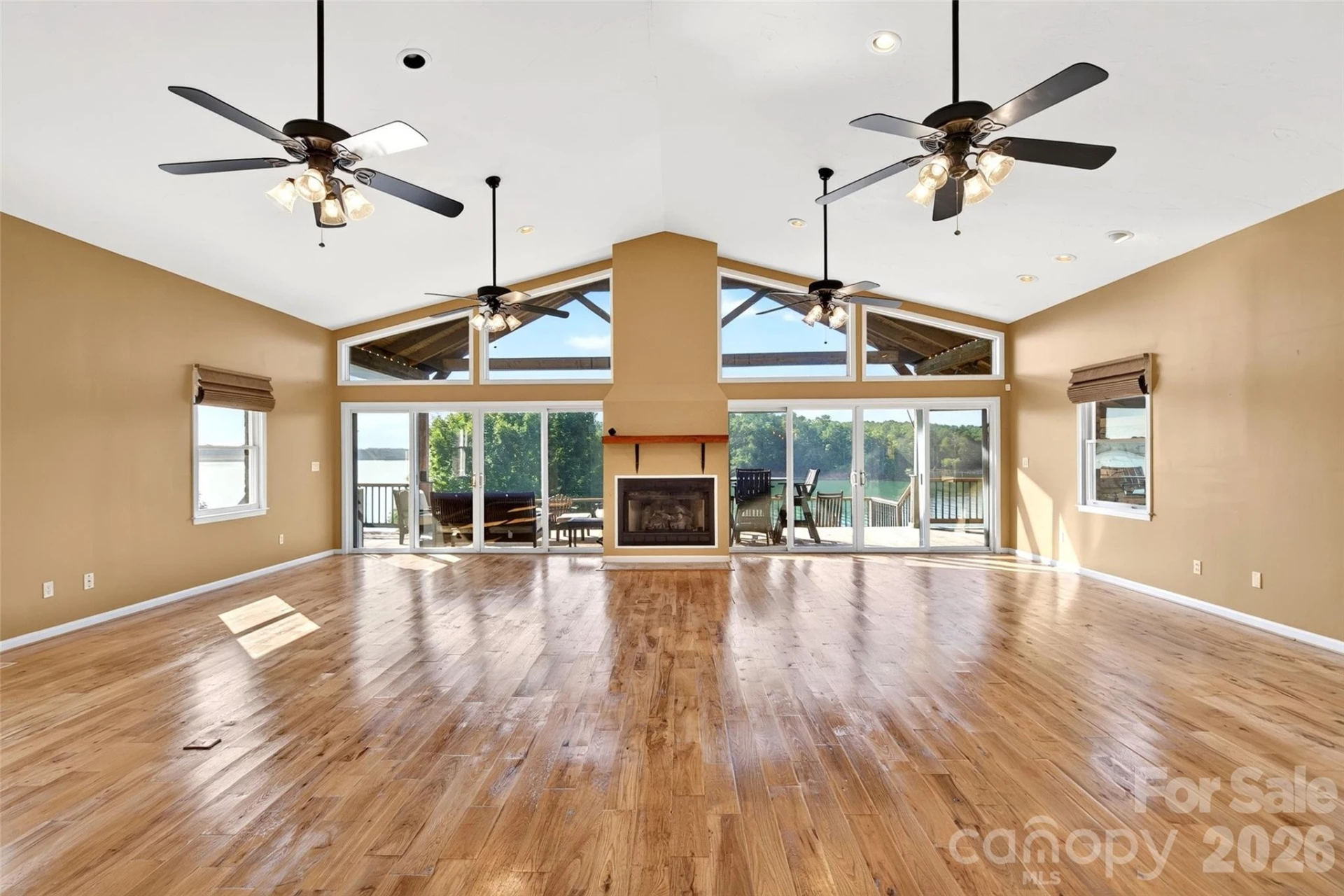 831 Lake Club Drive - Photo 5