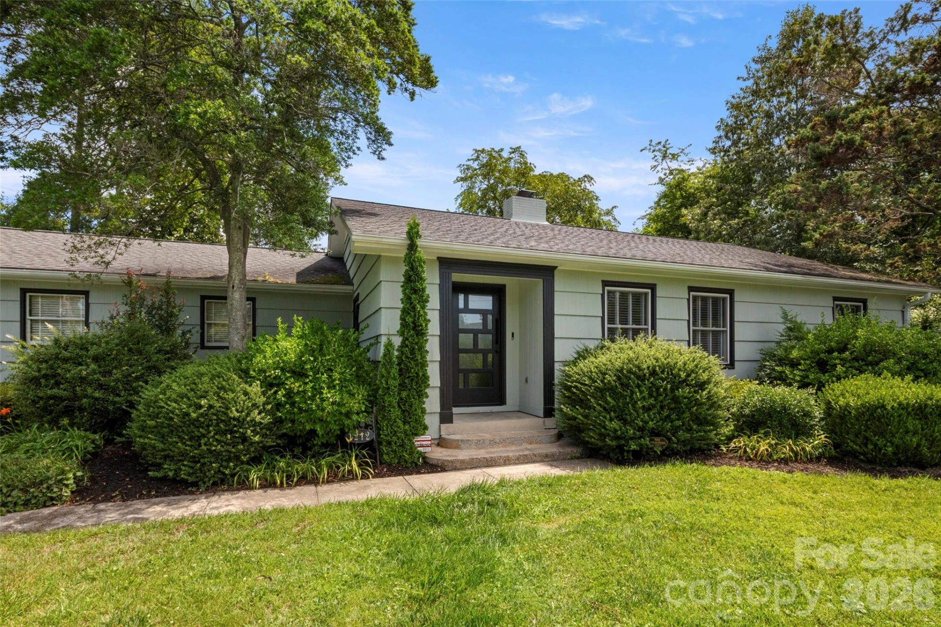 1212 Oakland Street - Photo 2