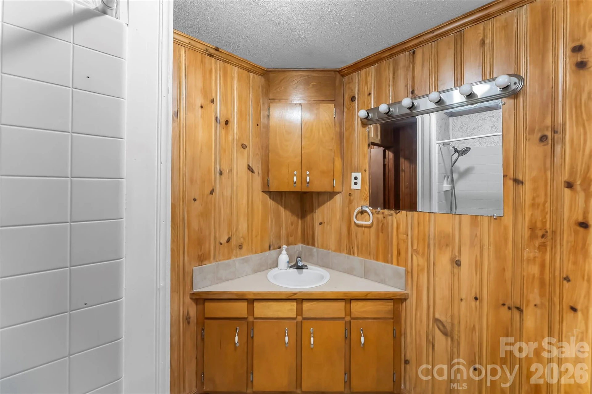 194 Virginia Drive - Photo 12