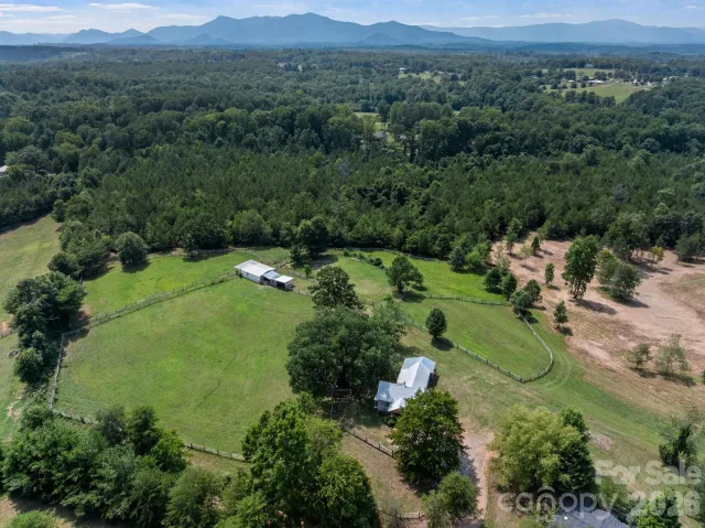 232 Blue Mountain Lane