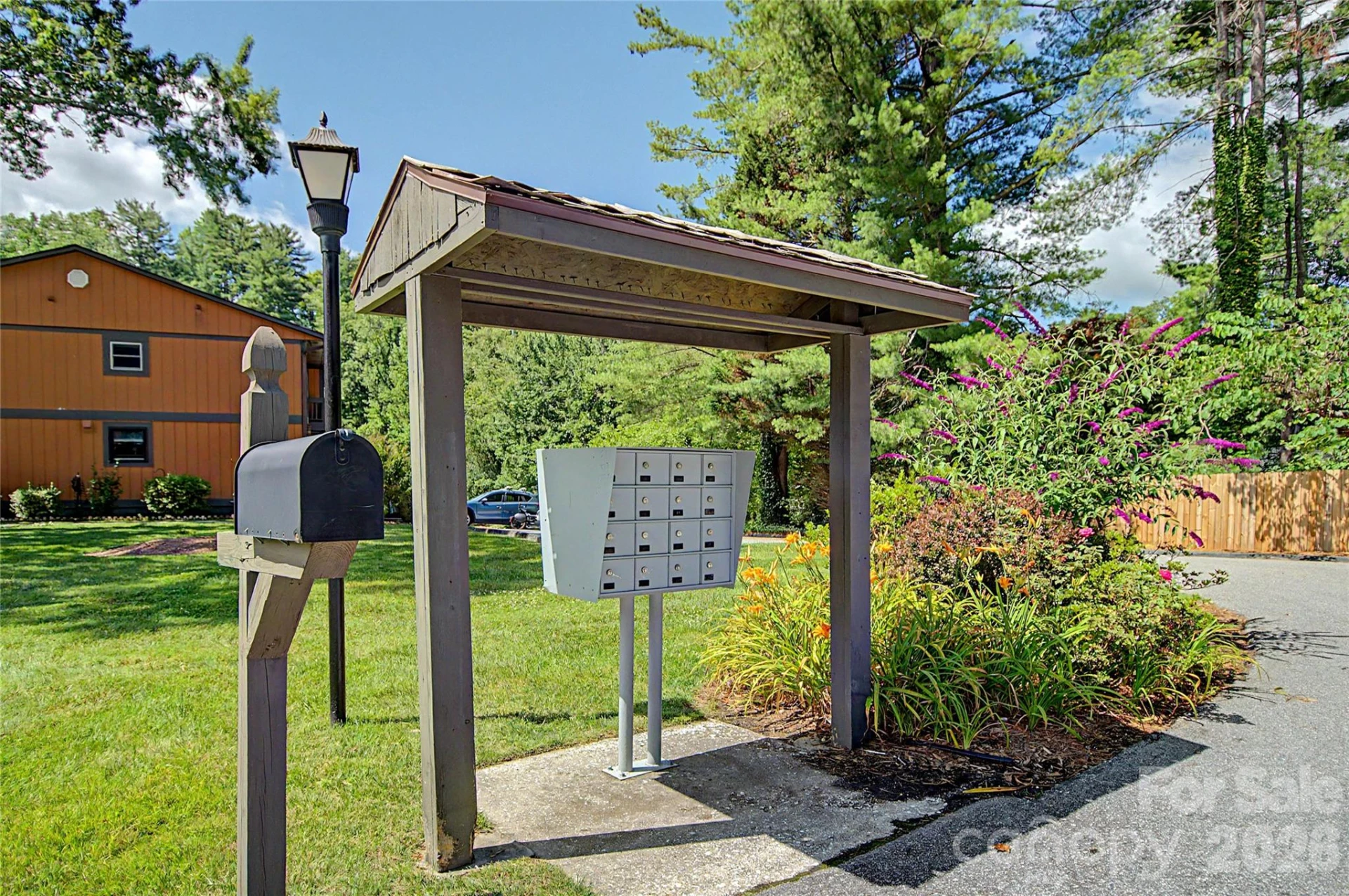1765 Haywood Manor Road #D - Photo 35