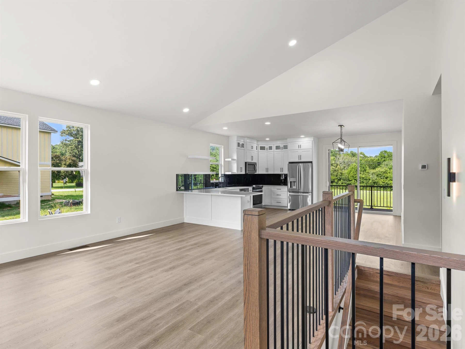 27 Klimovych Road - Photo 7
