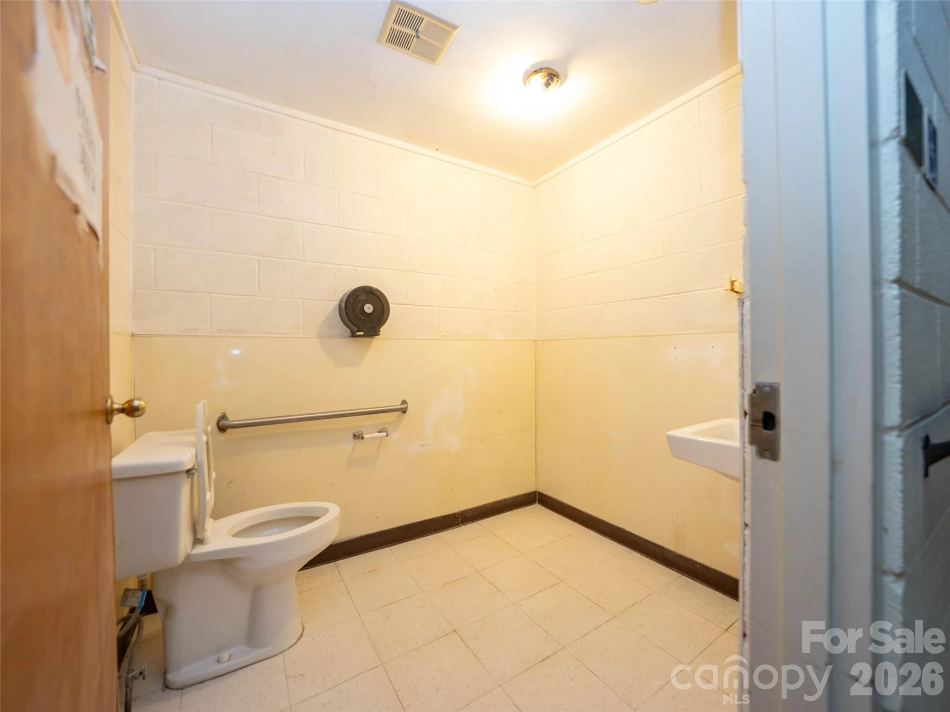 84 Chestnut Park Drive - Photo 14