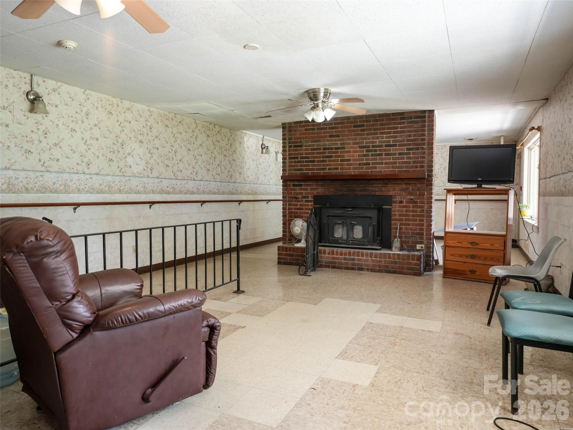 84 Chestnut Park Drive - Photo 5