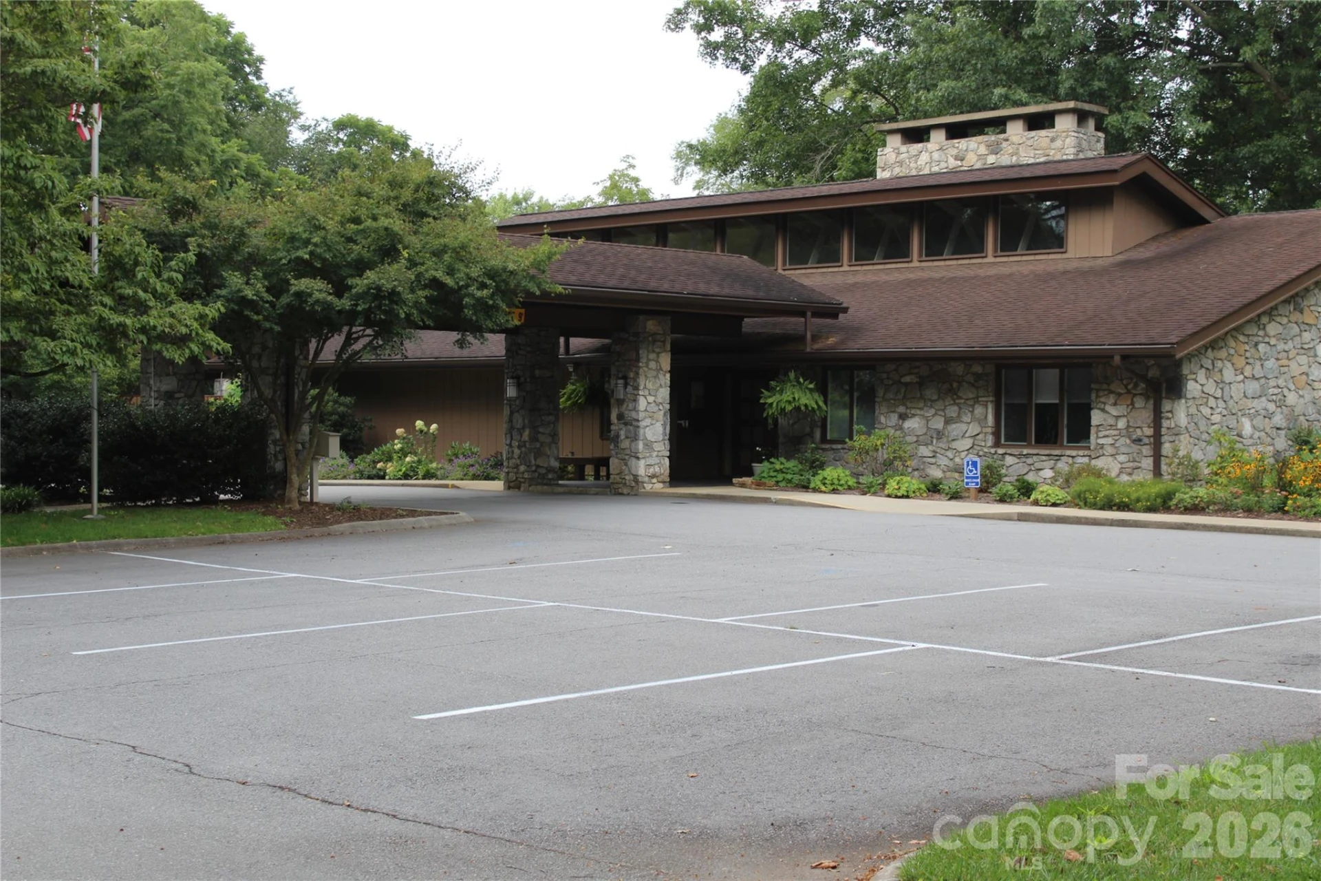 301 Crowfields Drive - Photo 24