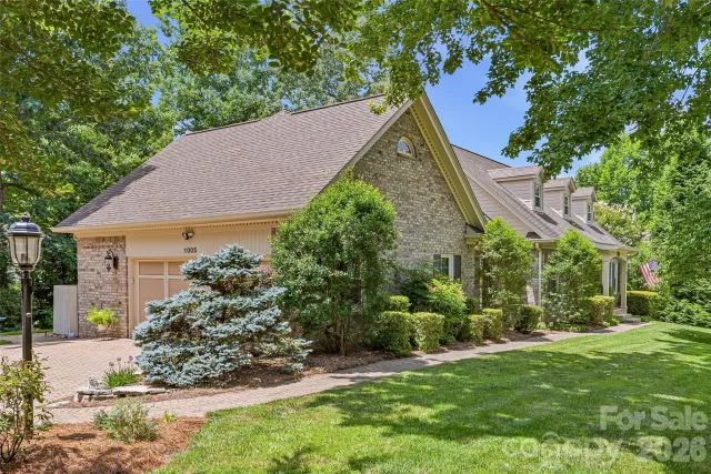 1005 Windsor Drive