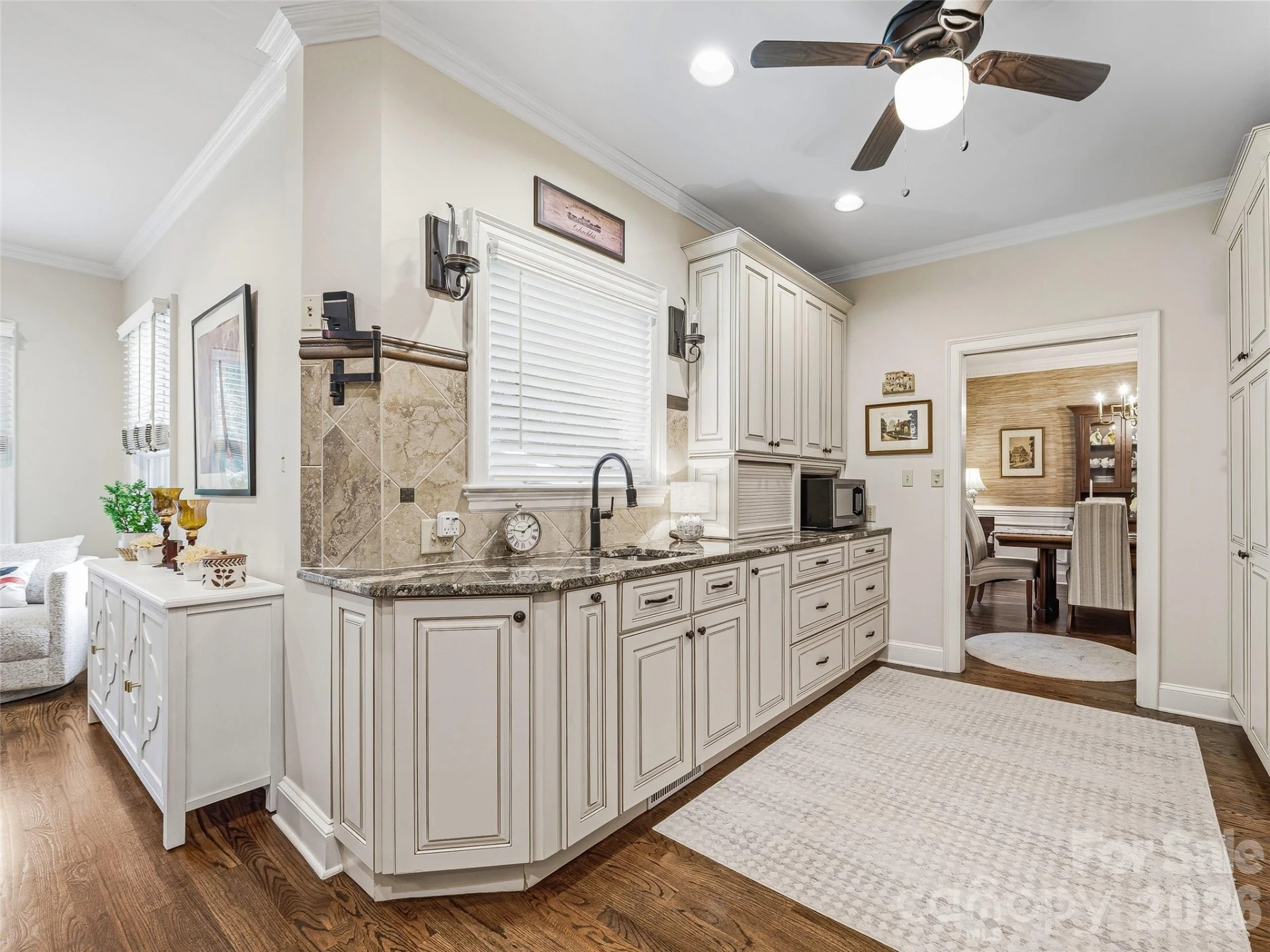 1005 Windsor Drive - Photo 13