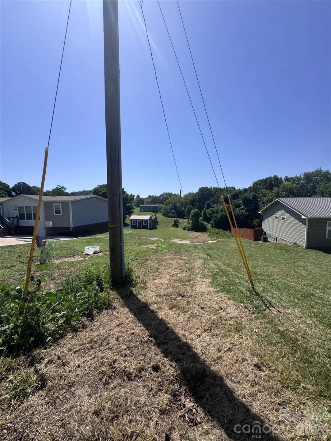 000 Miller Avenue - Photo 4