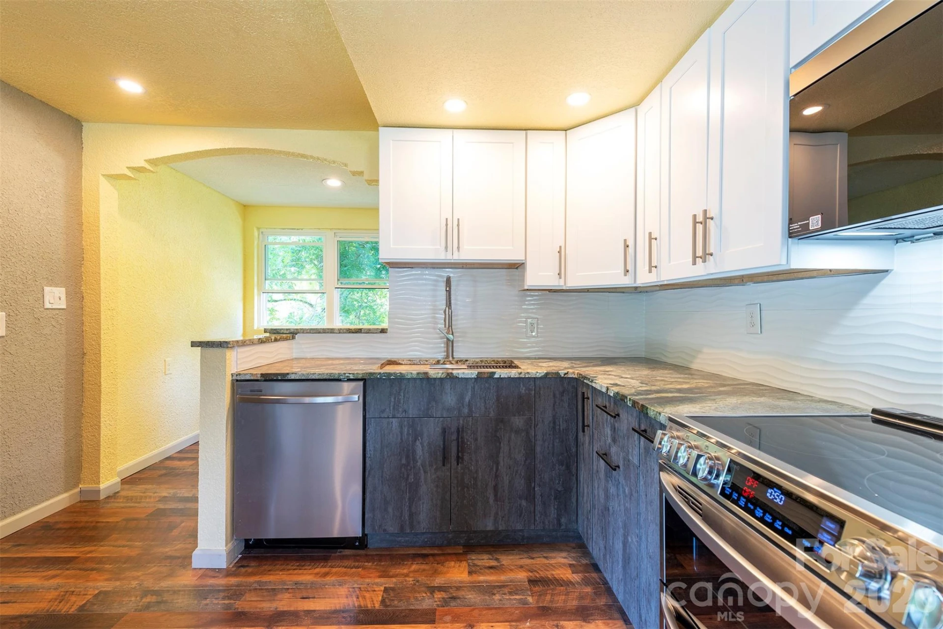 65 Walnut Street - Photo 25