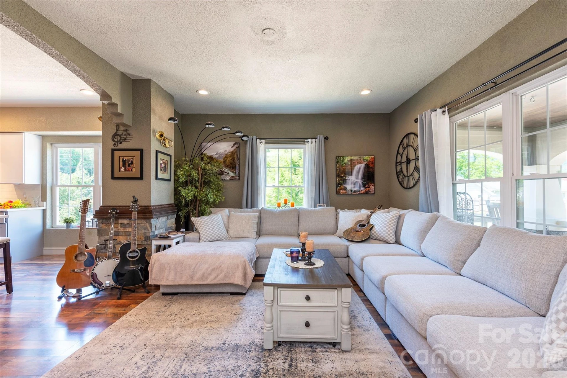 65 Walnut Street - Photo 6