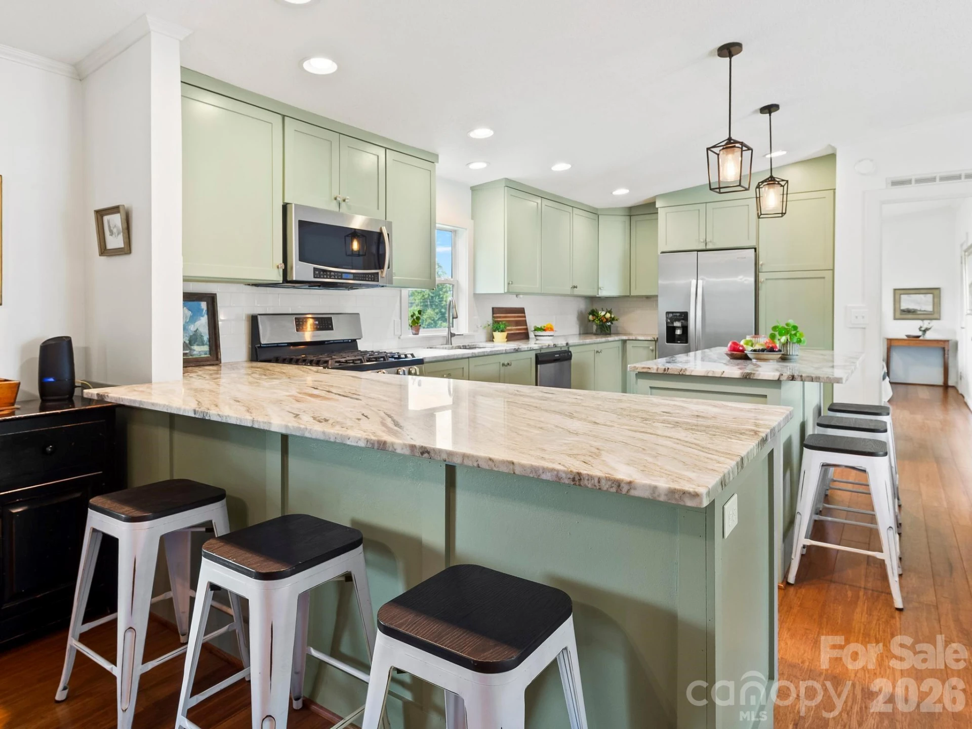 1541 Sandy Springs Road - Photo 5