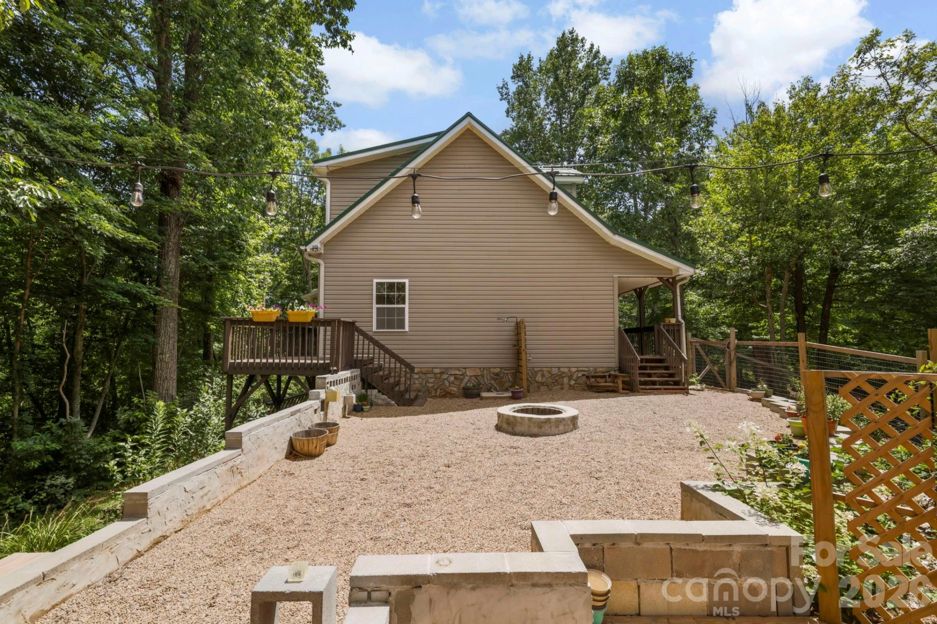 46 Michele Lane - Photo 3