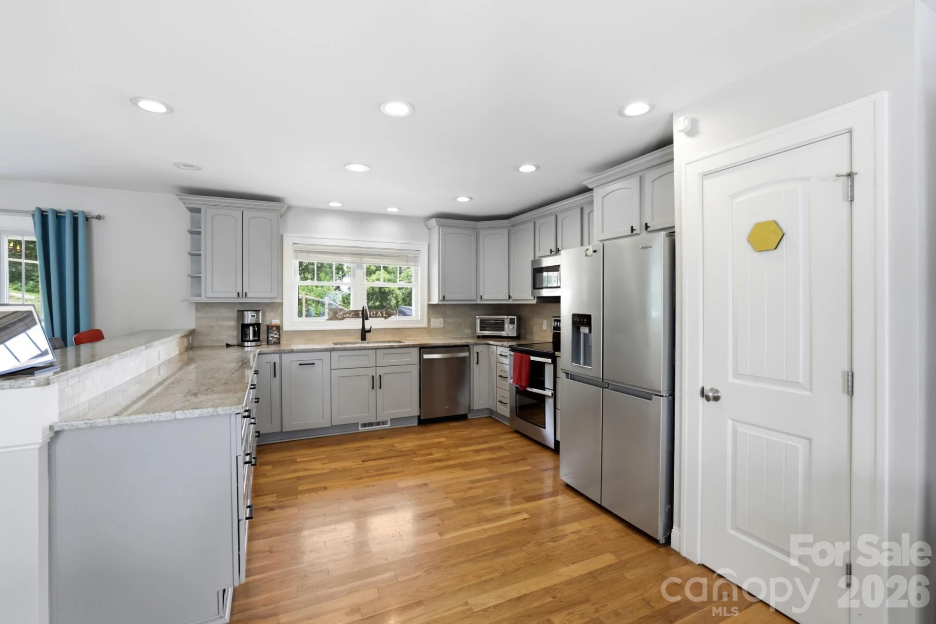 26 Crestwood Drive - Photo 14