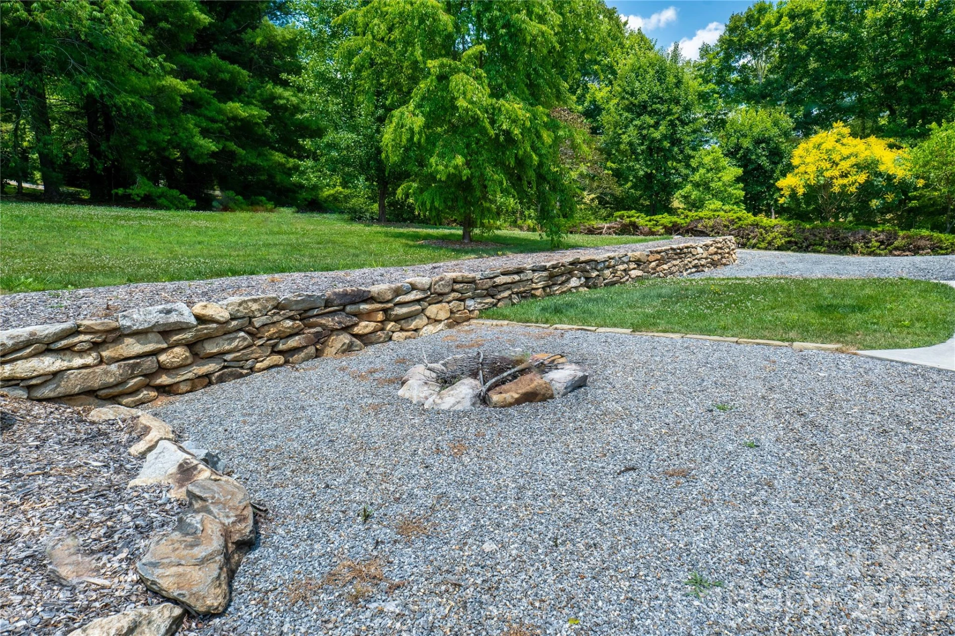 203 Justice Drive - Photo 37
