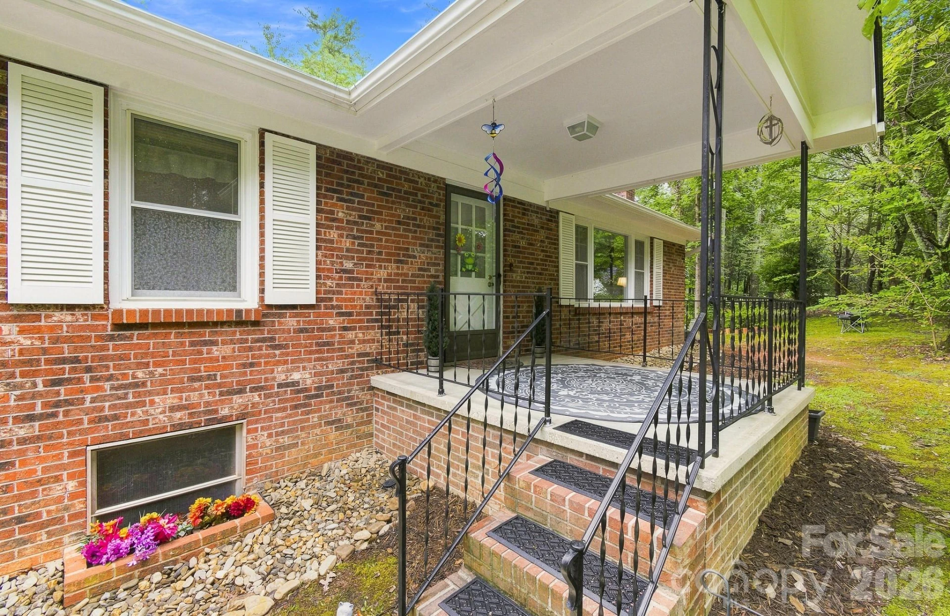 108 Arthur Lane - Photo 2