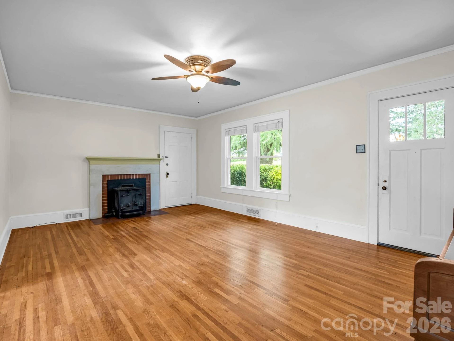 555 State Street - Photo 15