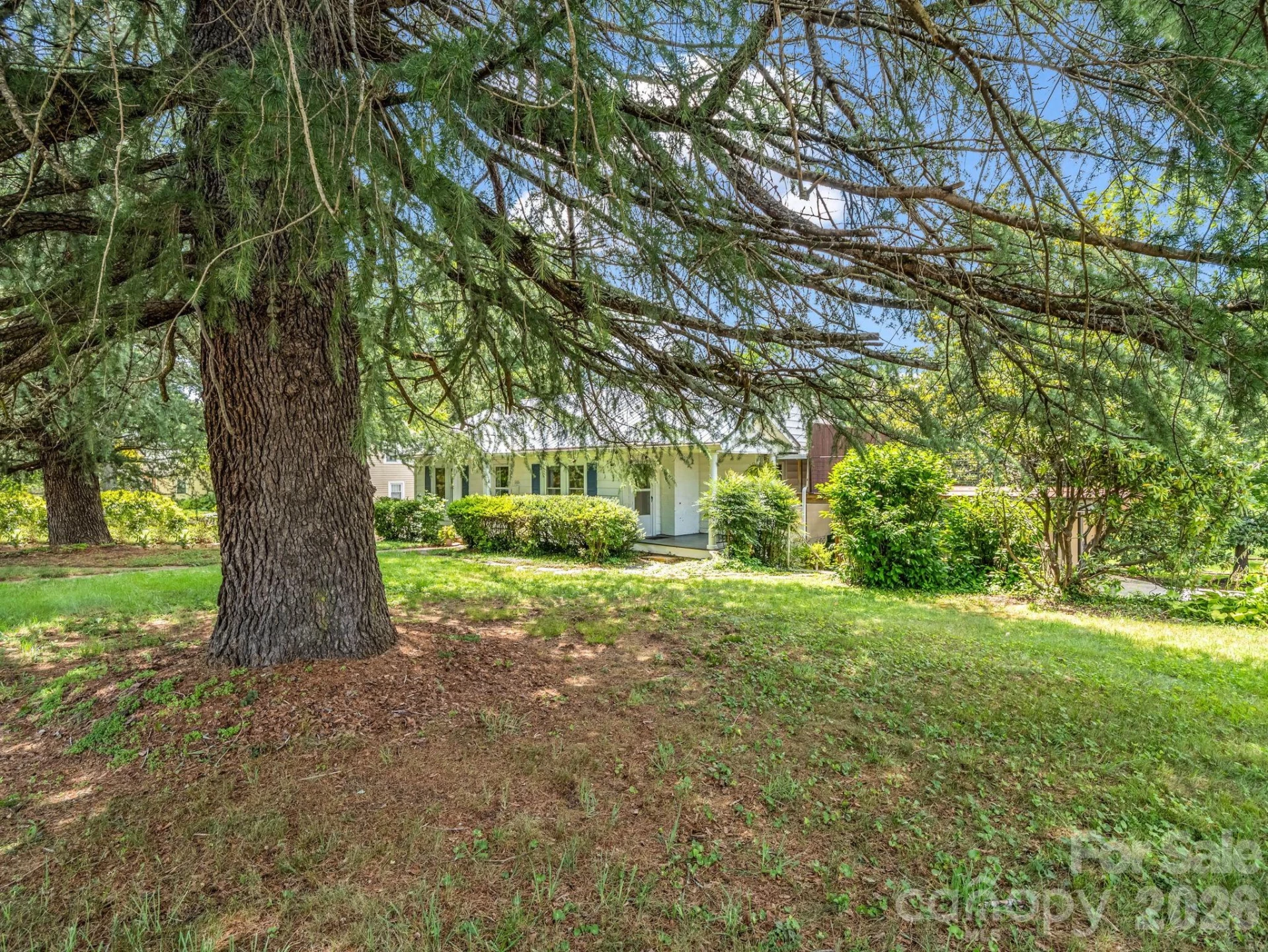 555 State Street - Photo 3