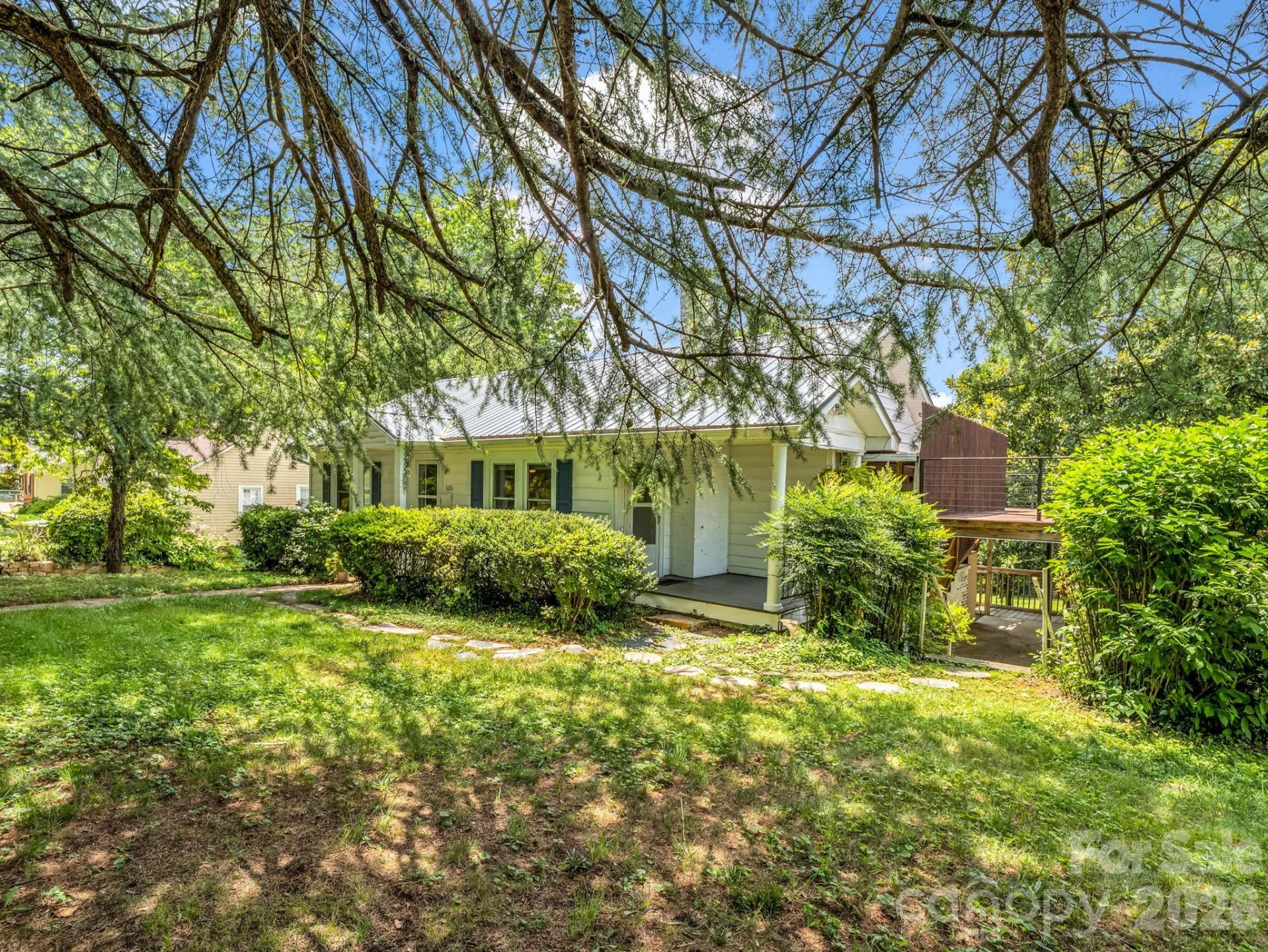 555 State Street - Photo 4