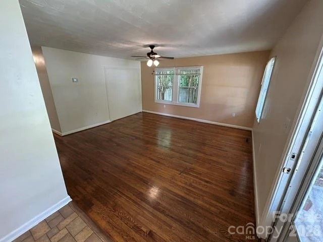 11 Mountain Road - Photo 3