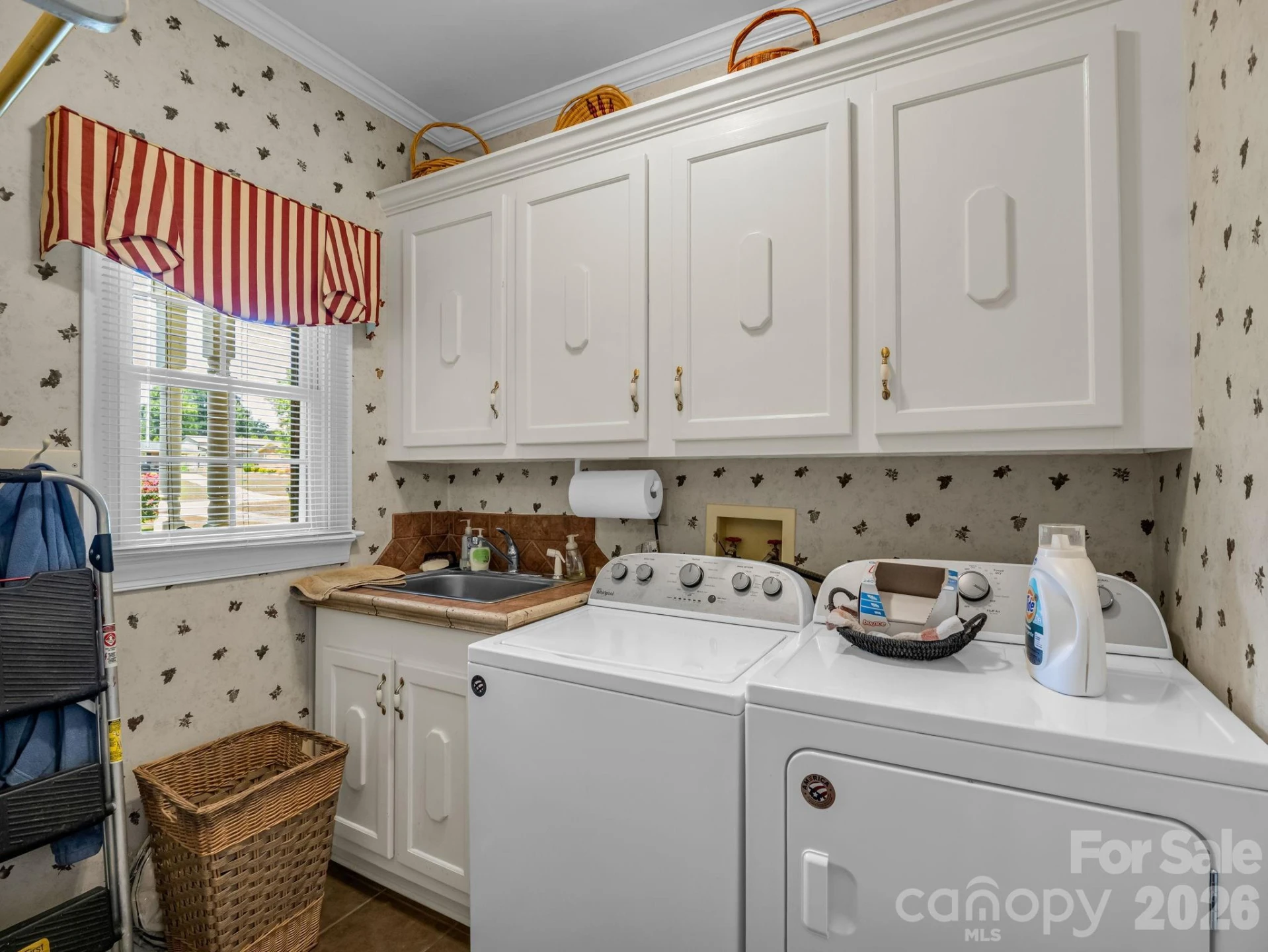 343 Countryside Drive - Photo 17