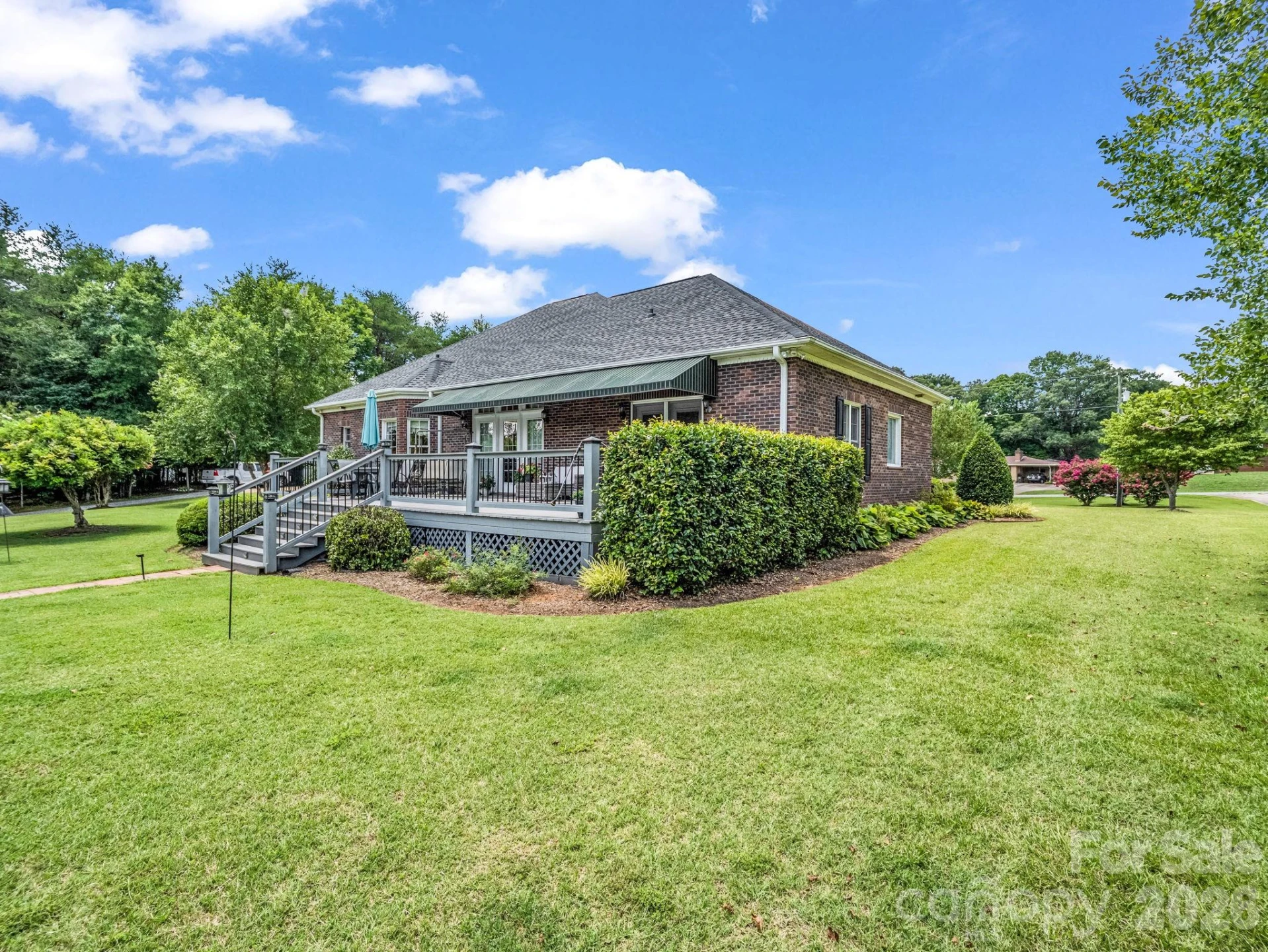 343 Countryside Drive - Photo 3