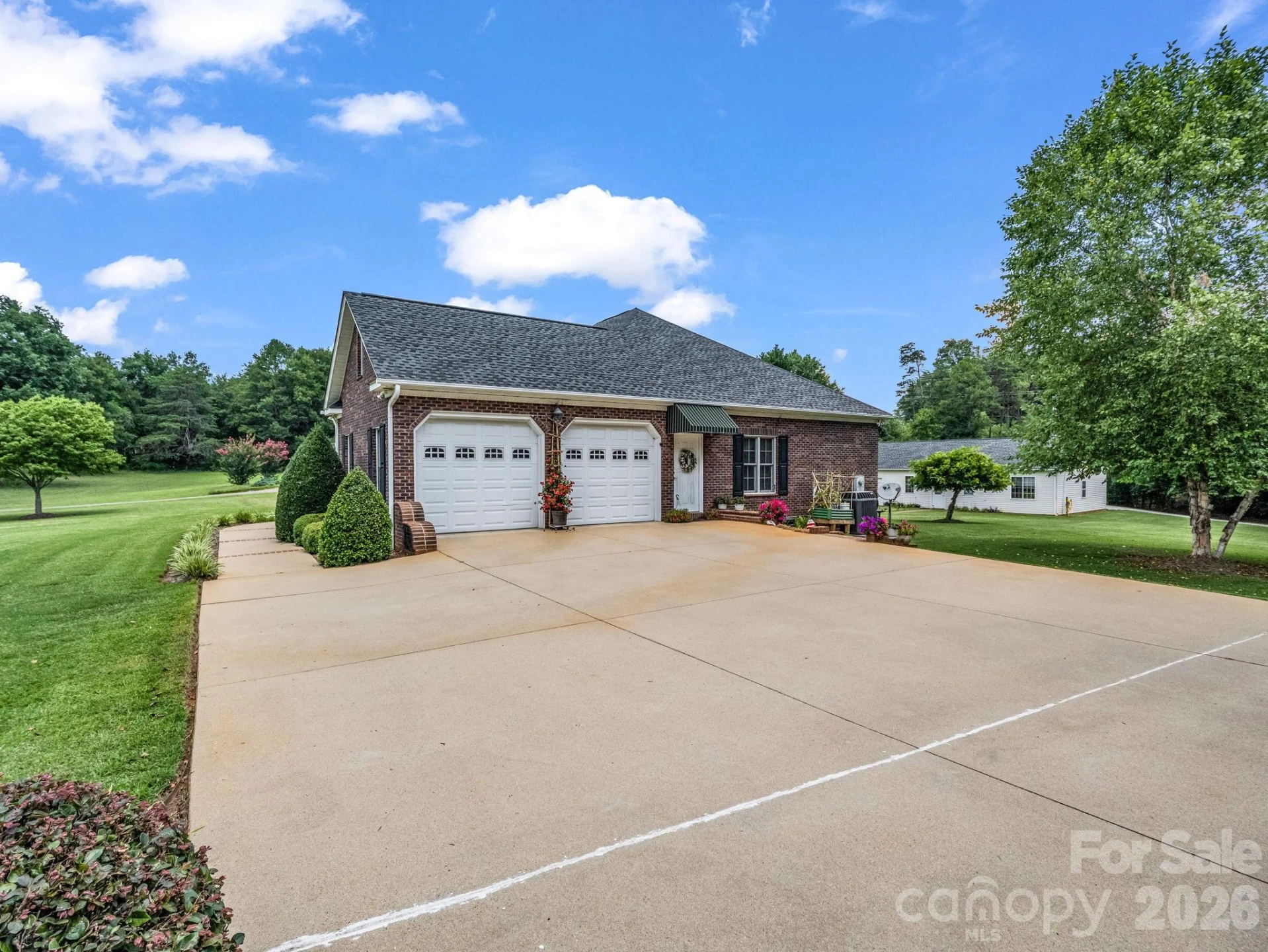 343 Countryside Drive - Photo 5
