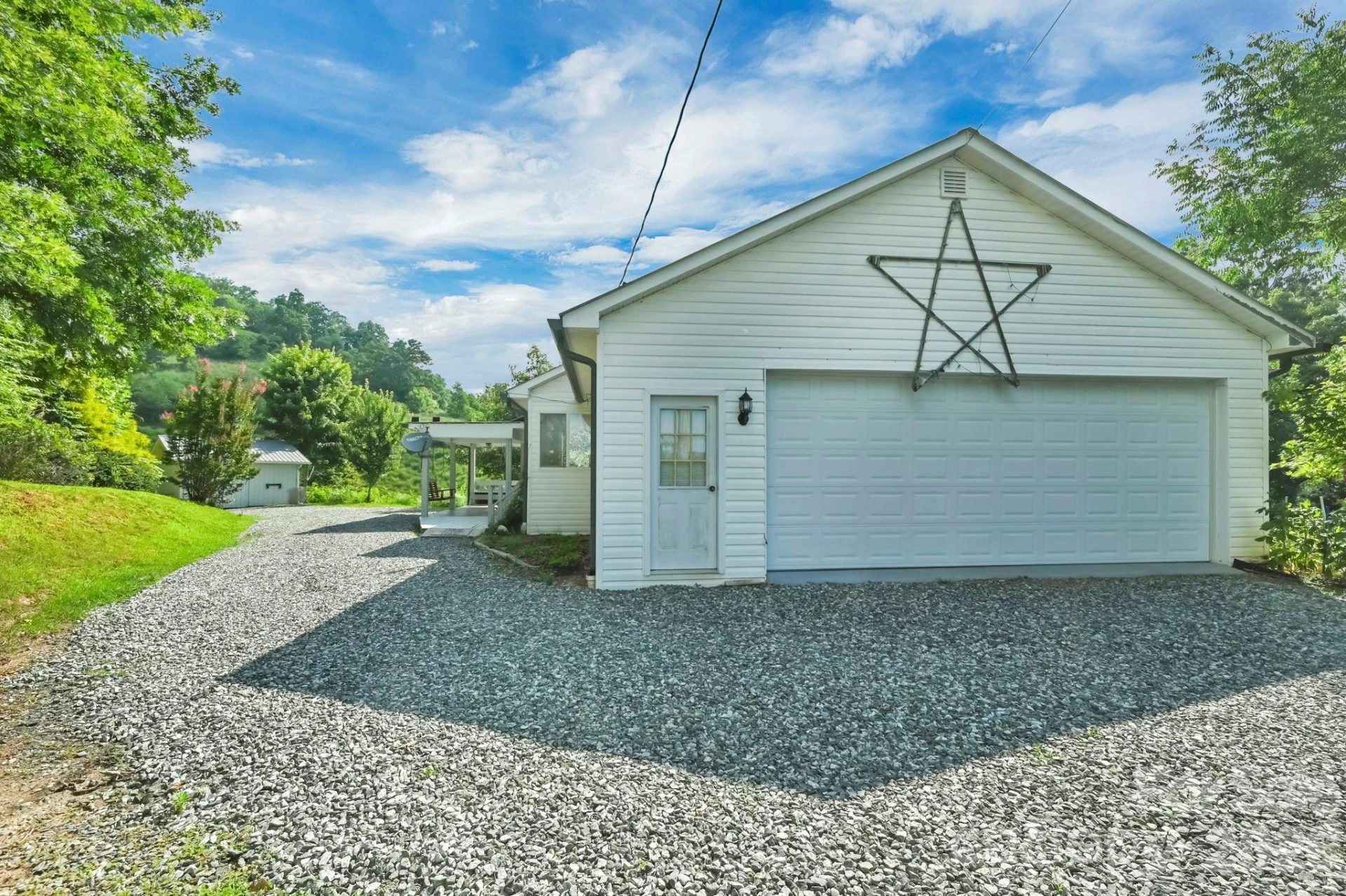 553 Morgan Branch Road - Photo 17