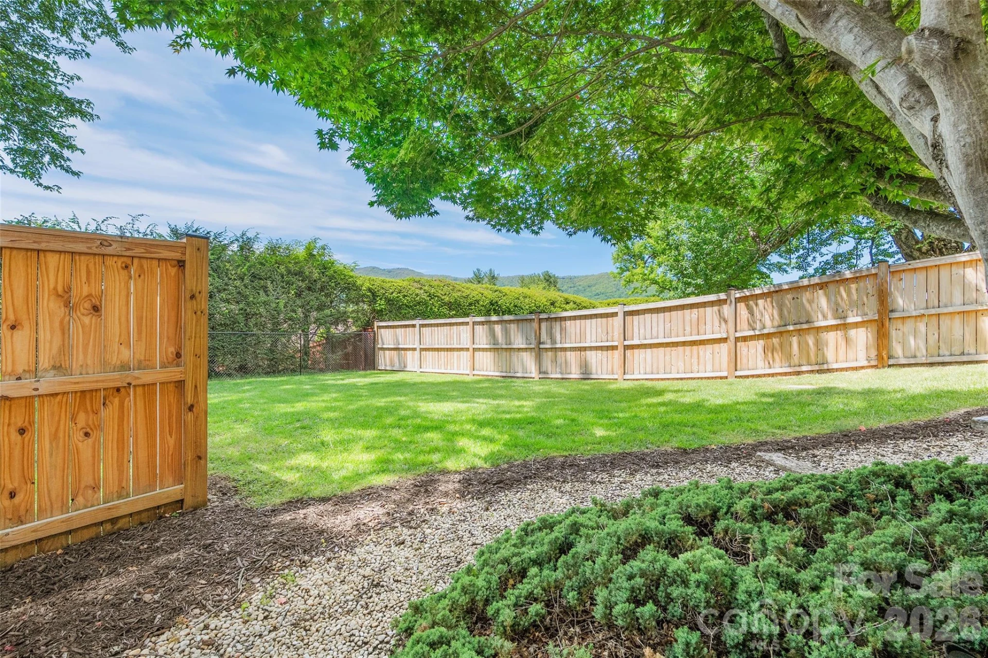 142 Country Club Drive - Photo 34