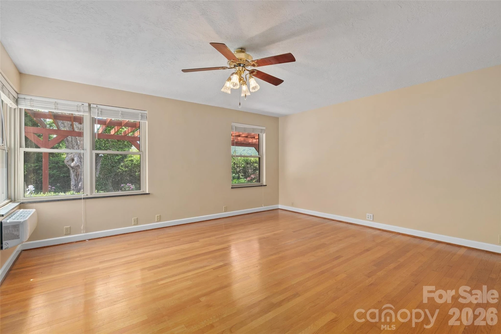 142 Country Club Drive - Photo 39
