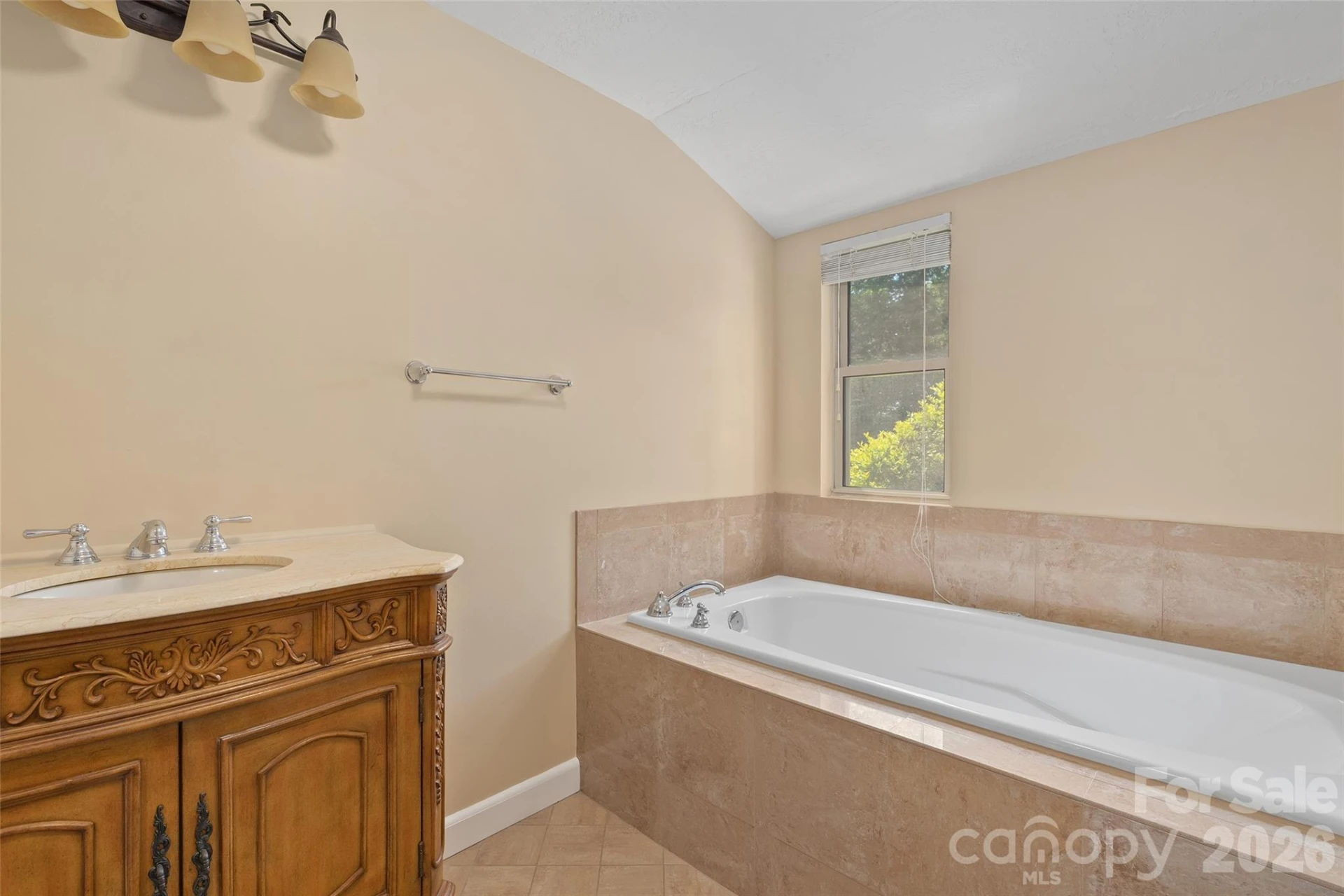 142 Country Club Drive - Photo 43