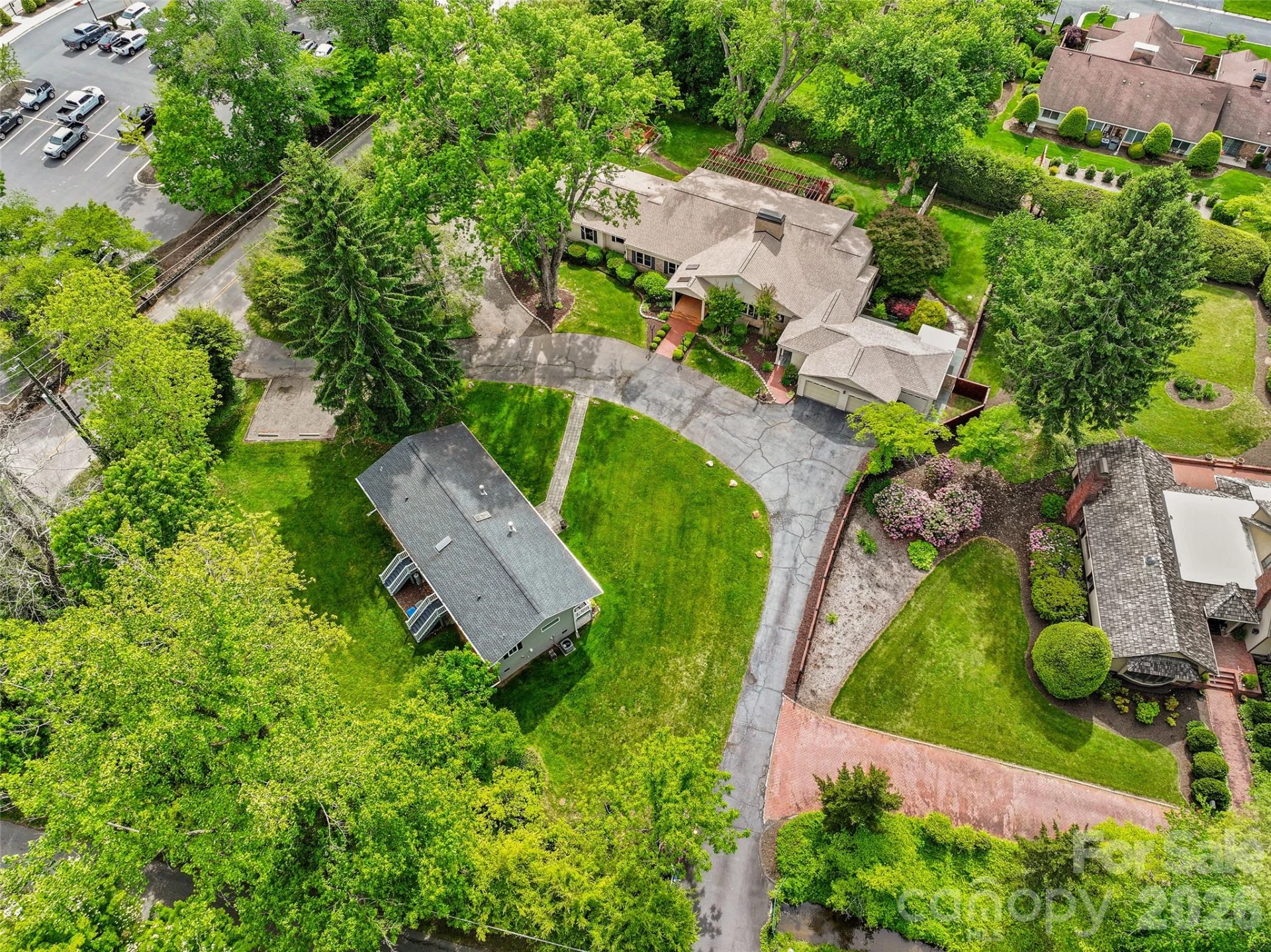 142 Country Club Drive - Photo 48