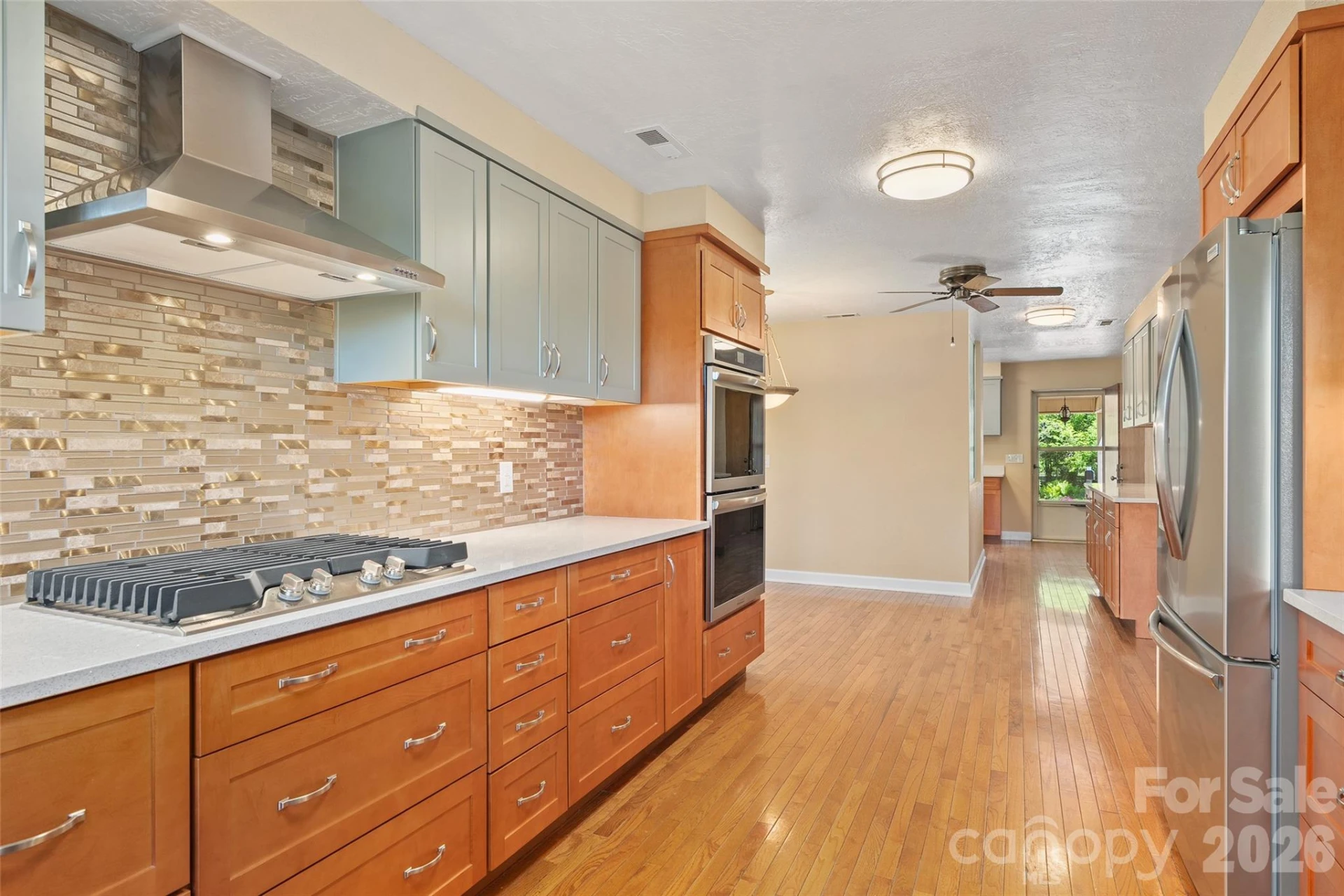 142 Country Club Drive - Photo 7