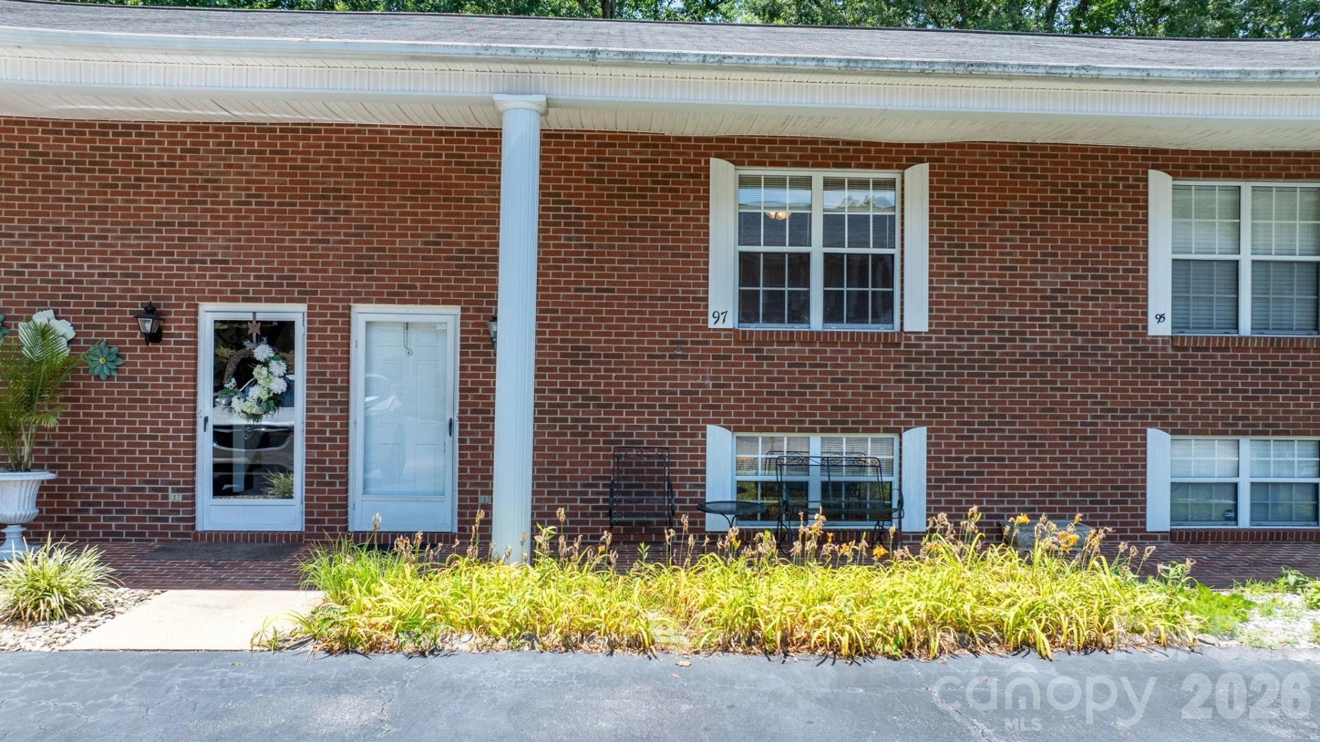 75 Laurelwood Drive #97 - Photo 2