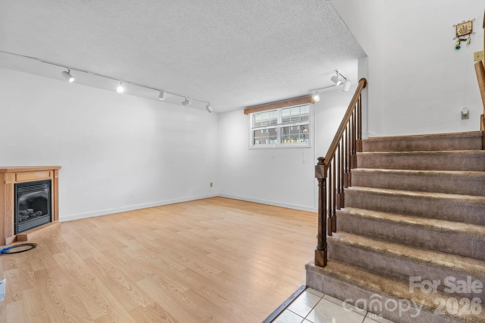 75 Laurelwood Drive #97 - Photo 3