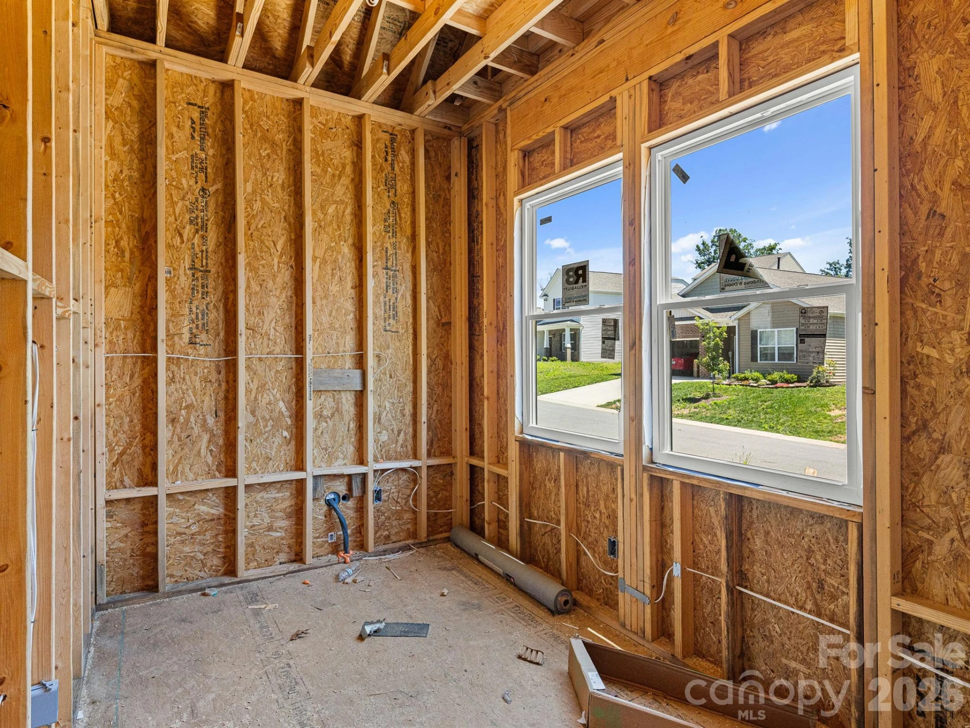 914 Newport Court - Photo 17