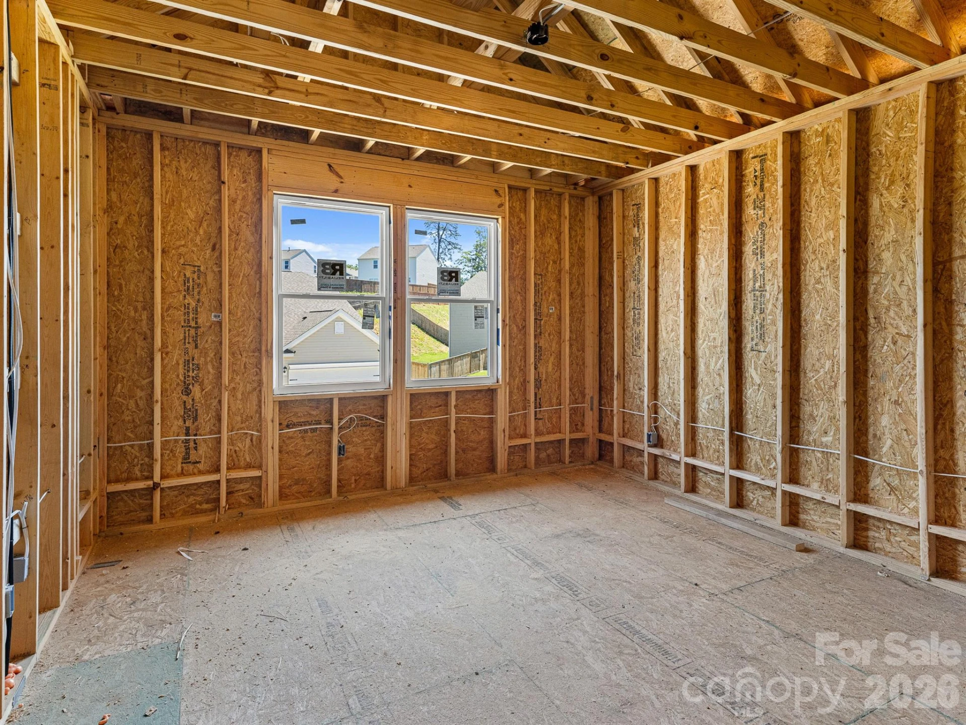 914 Newport Court - Photo 29