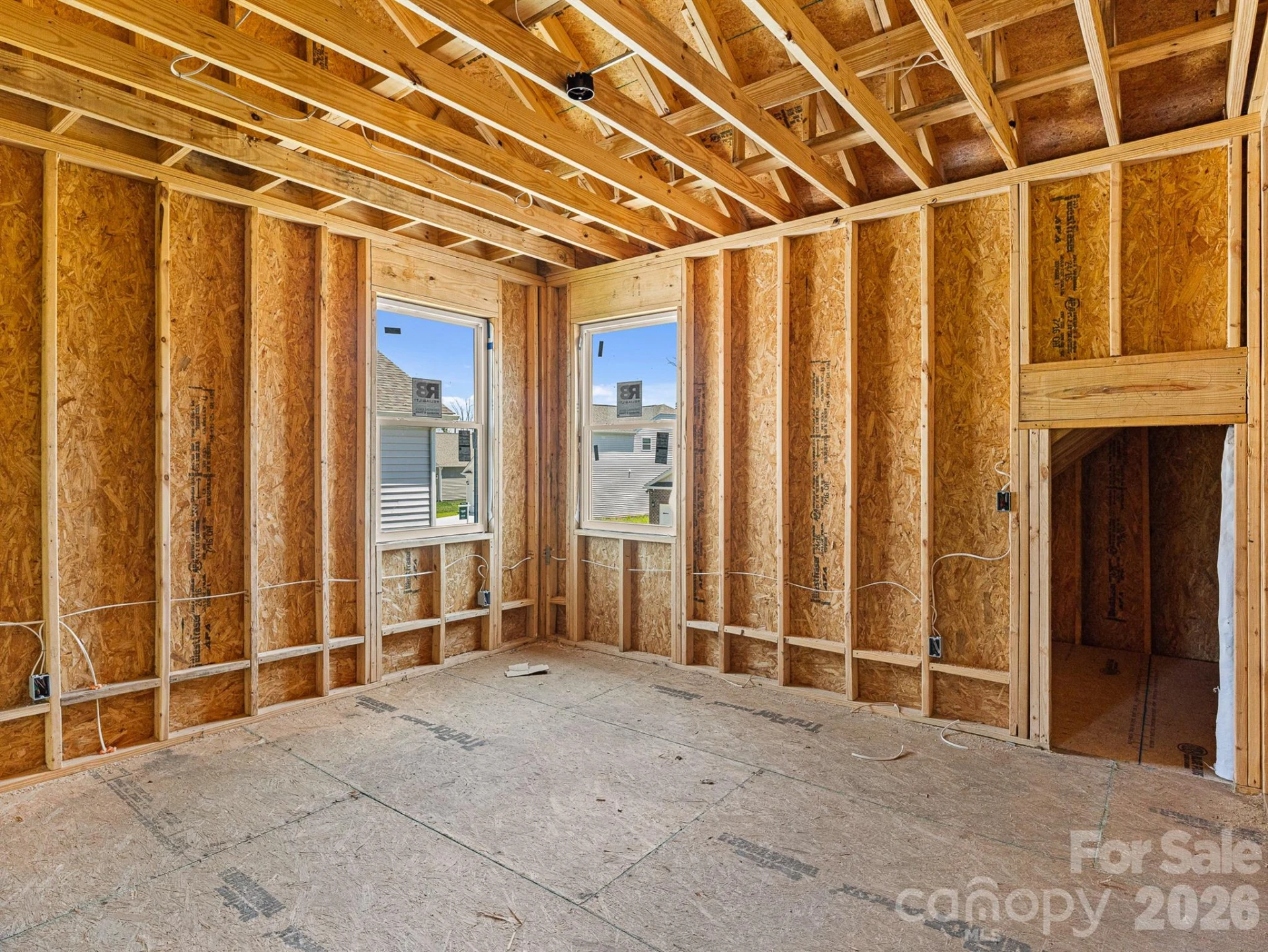 914 Newport Court - Photo 31