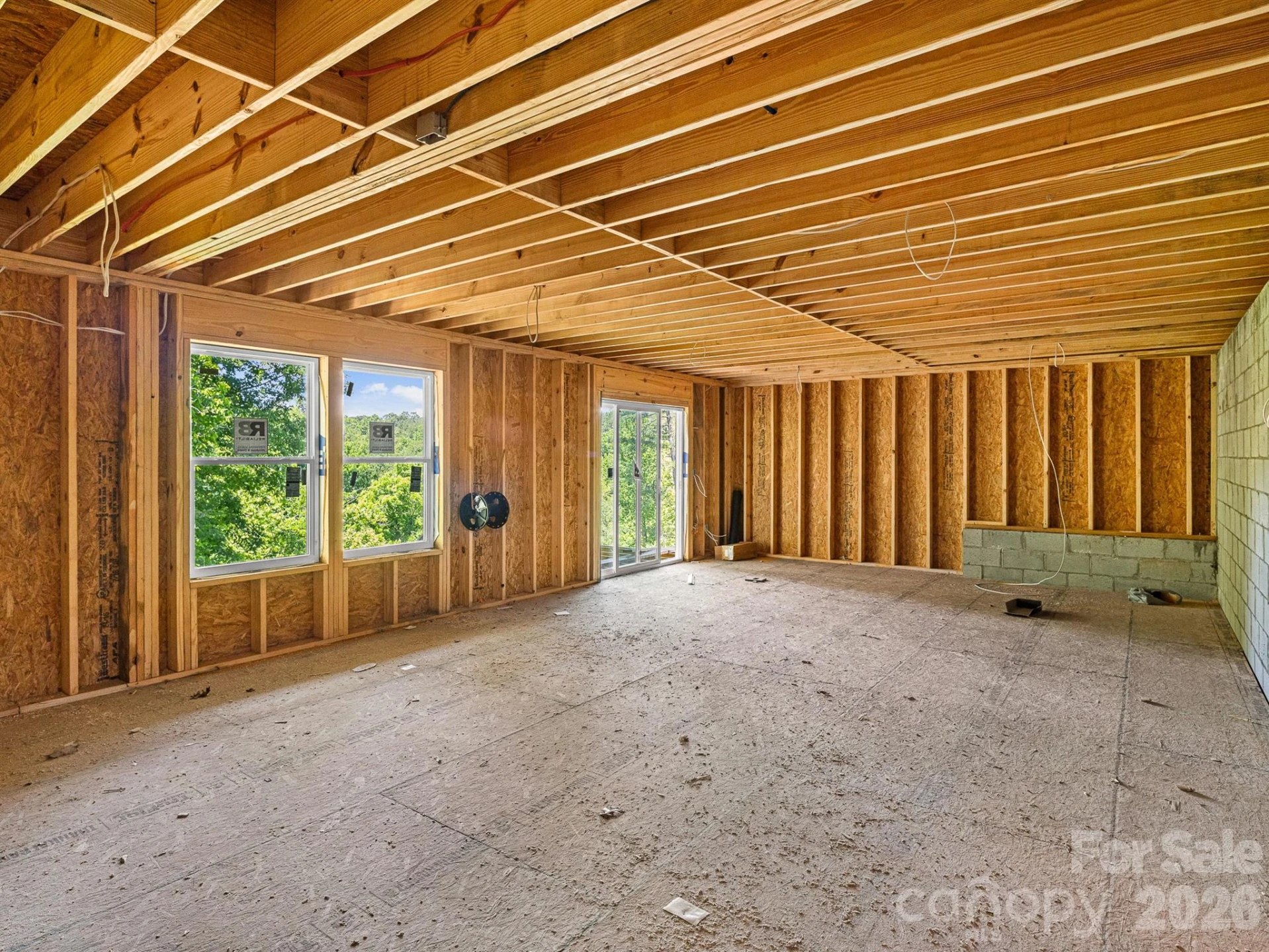 914 Newport Court - Photo 32