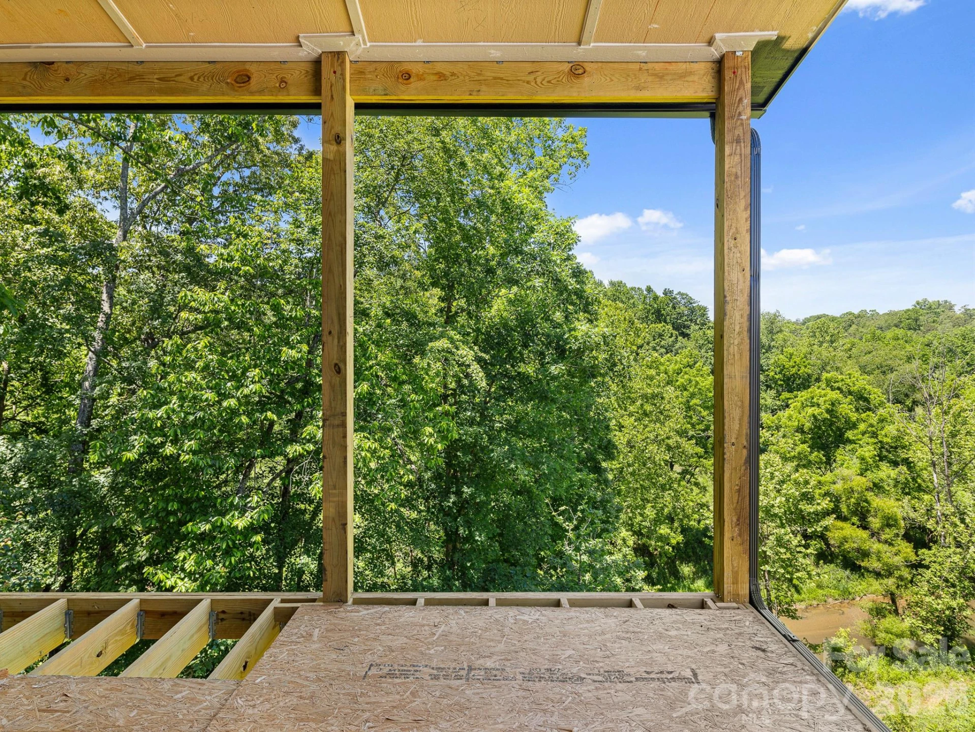 914 Newport Court - Photo 36