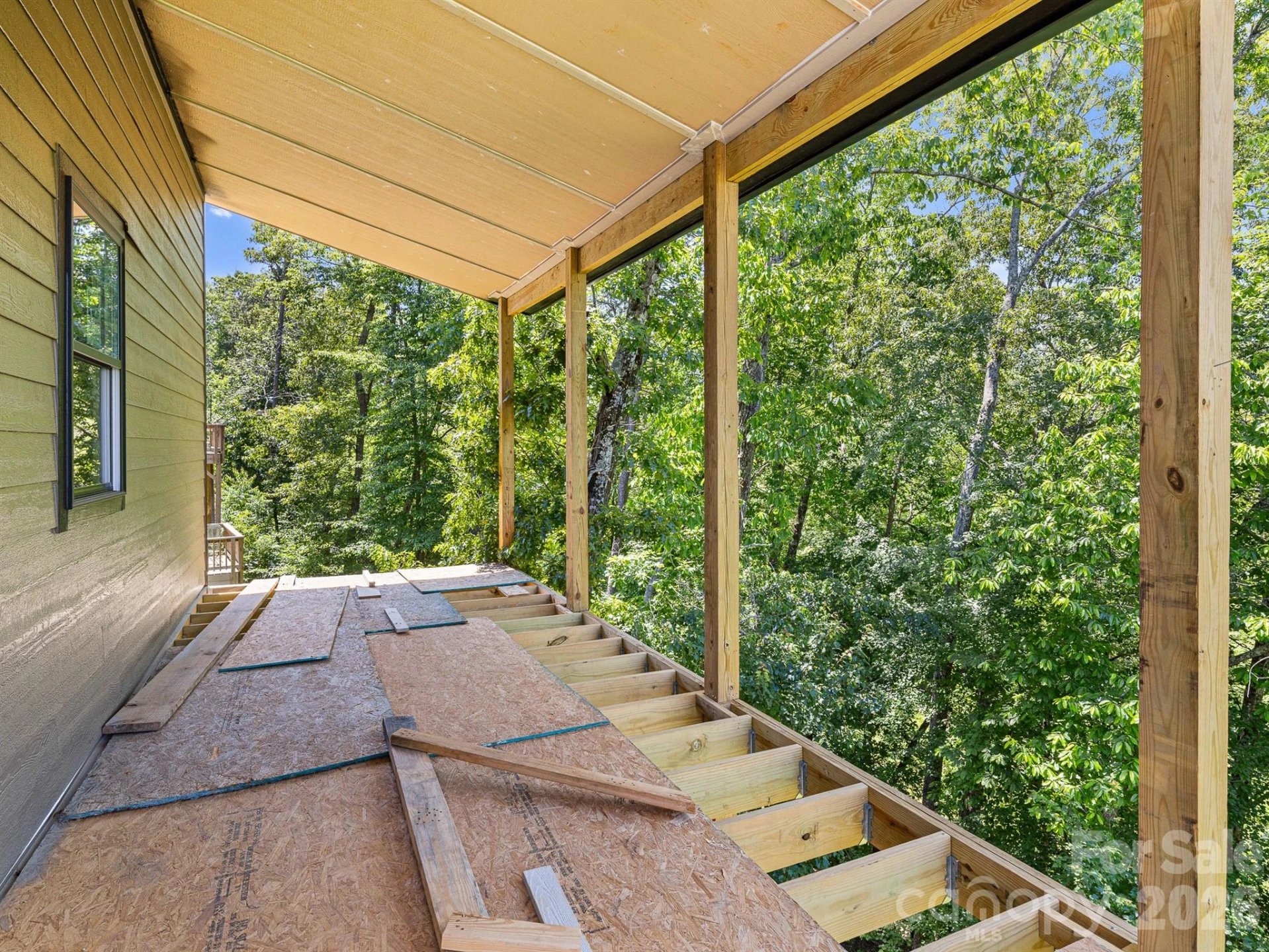 914 Newport Court - Photo 37