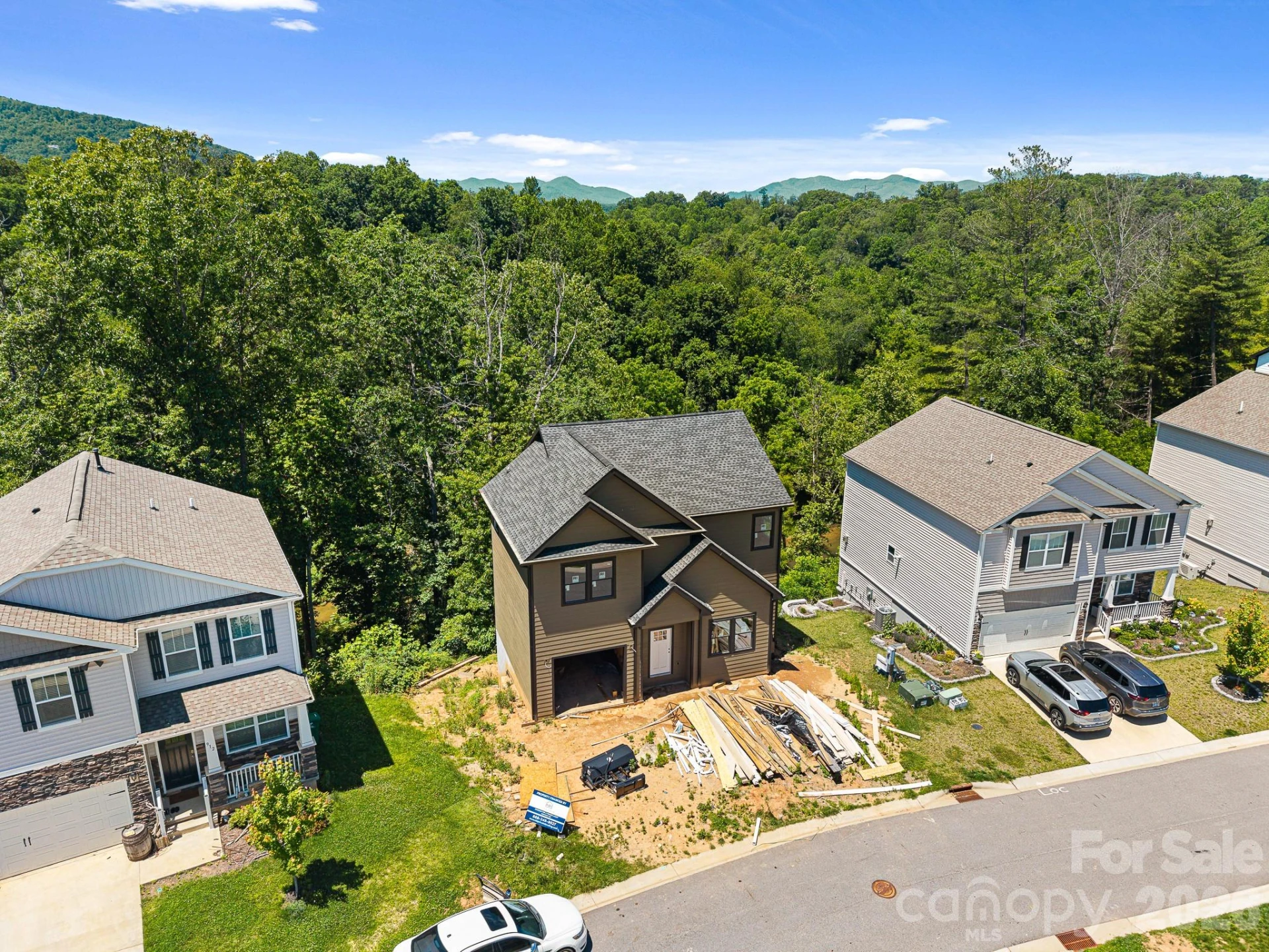914 Newport Court - Photo 8