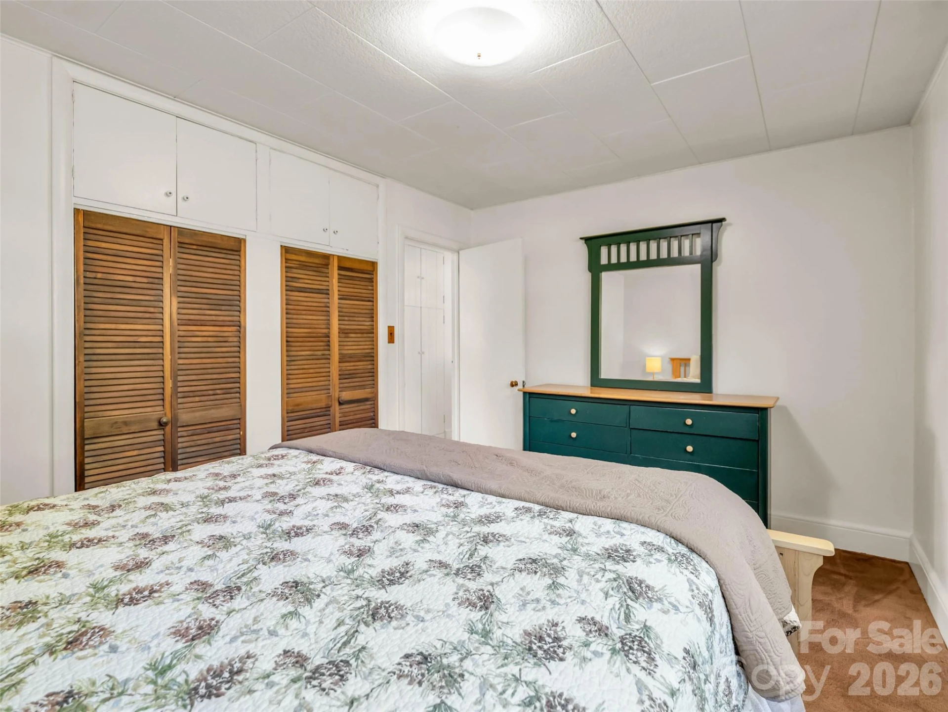 215 Varden Place - Photo 32