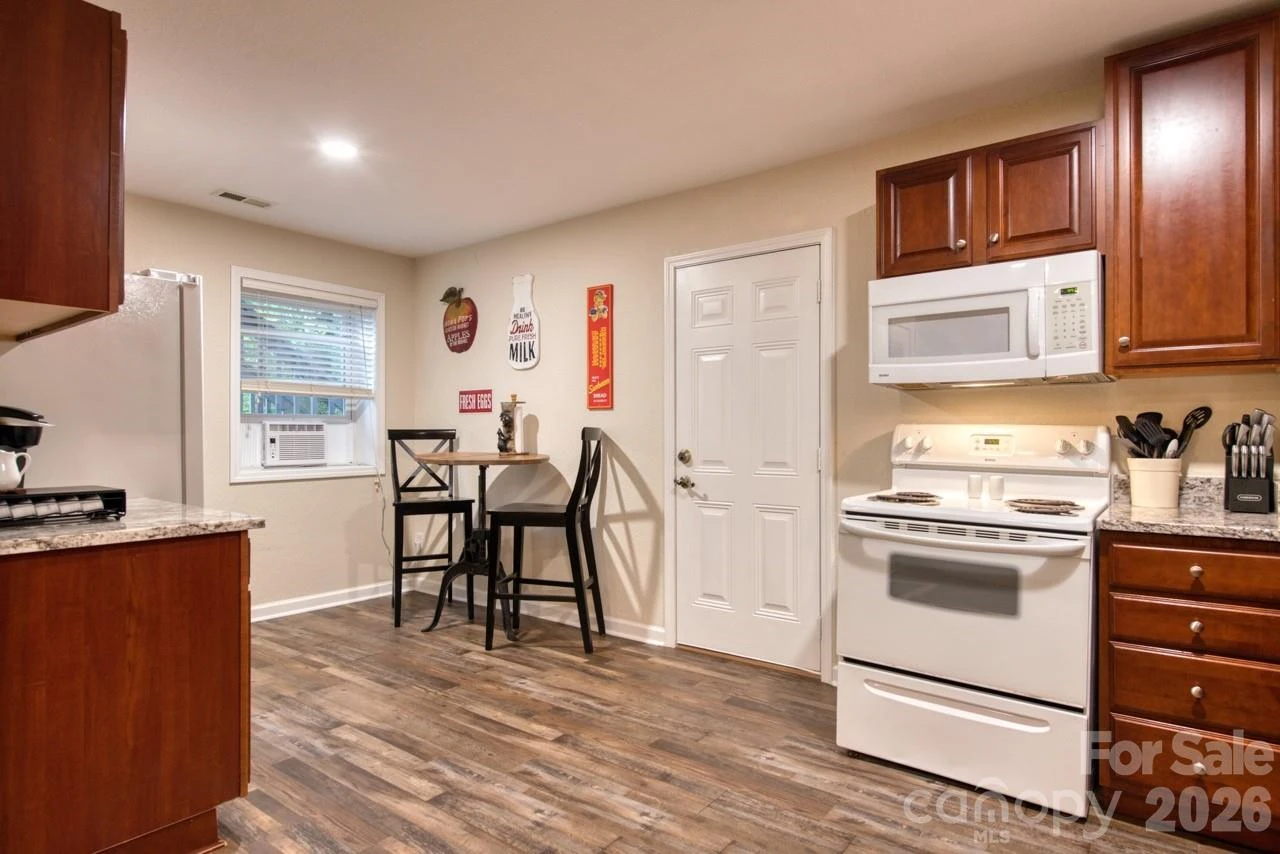 7 Higel Lane - Photo 27