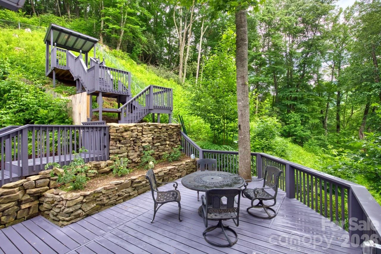 7 Higel Lane - Photo 32