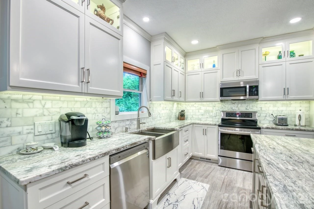7 Higel Lane - Photo 7